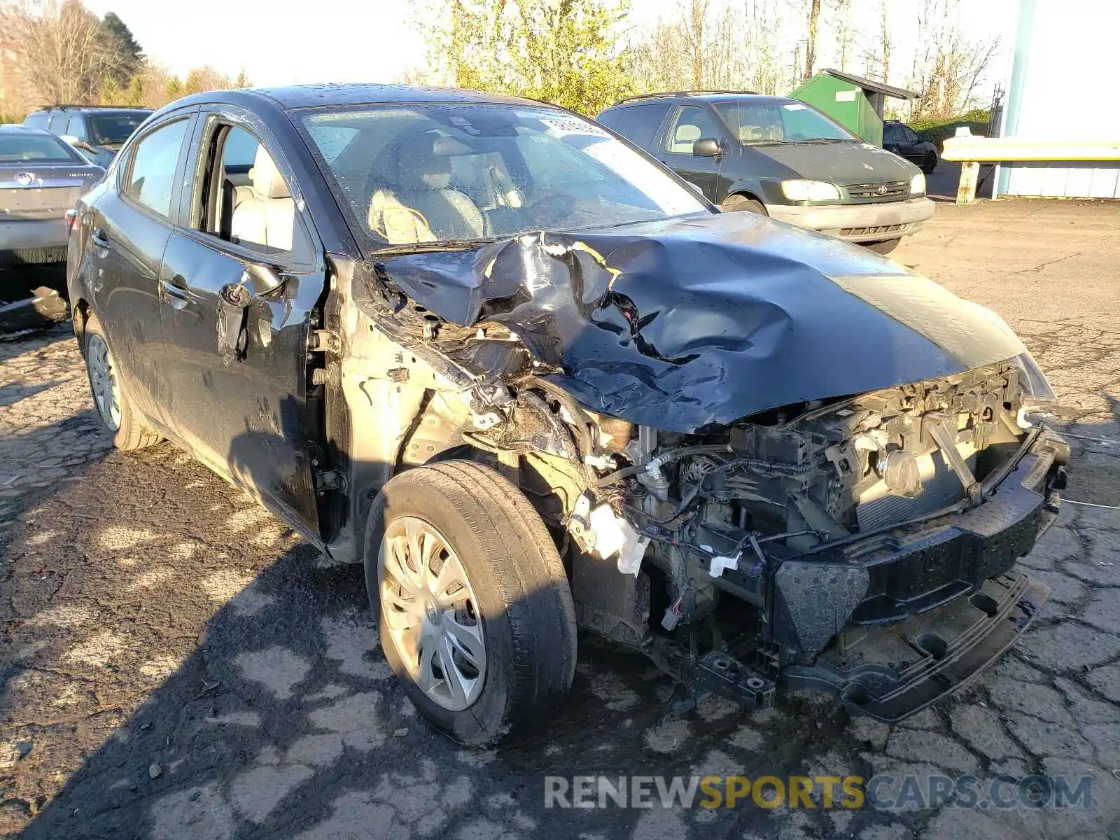 1 Photograph of a damaged car 3MYDLBYV4KY525349 TOYOTA YARIS 2019