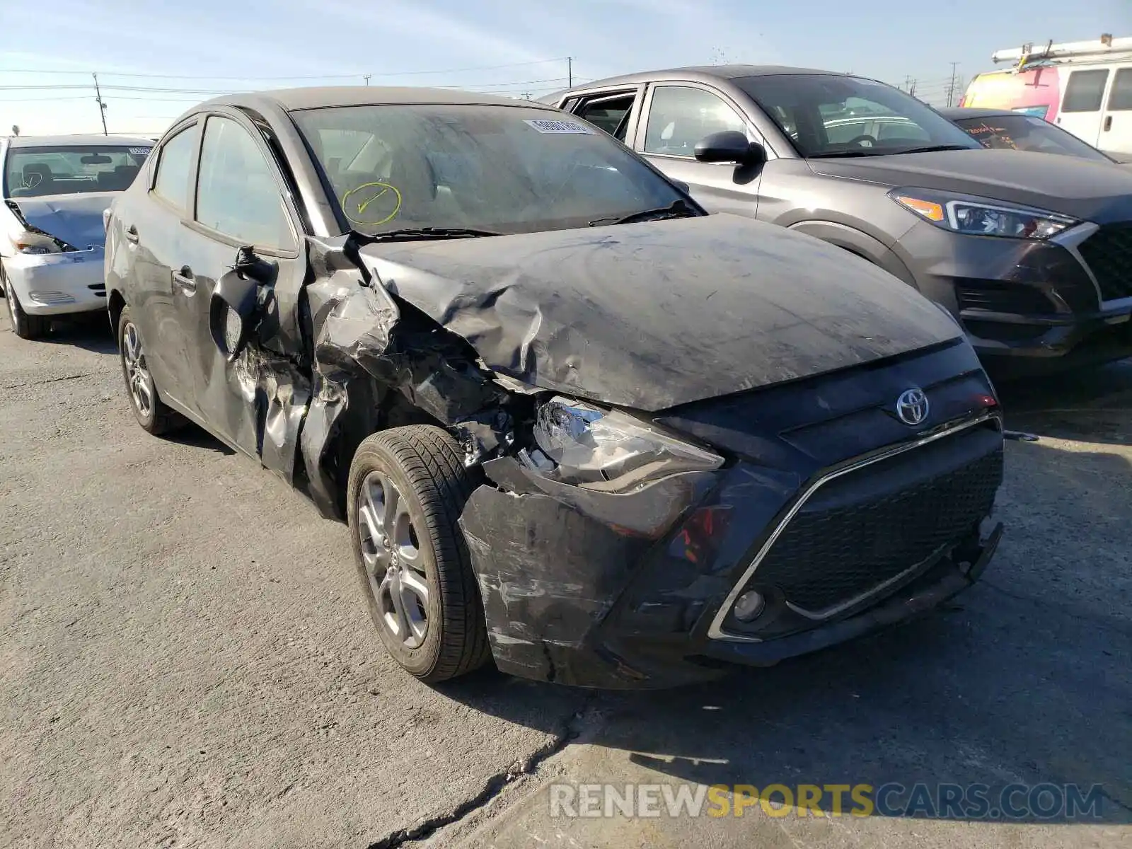 1 Photograph of a damaged car 3MYDLBYV4KY525528 TOYOTA YARIS 2019