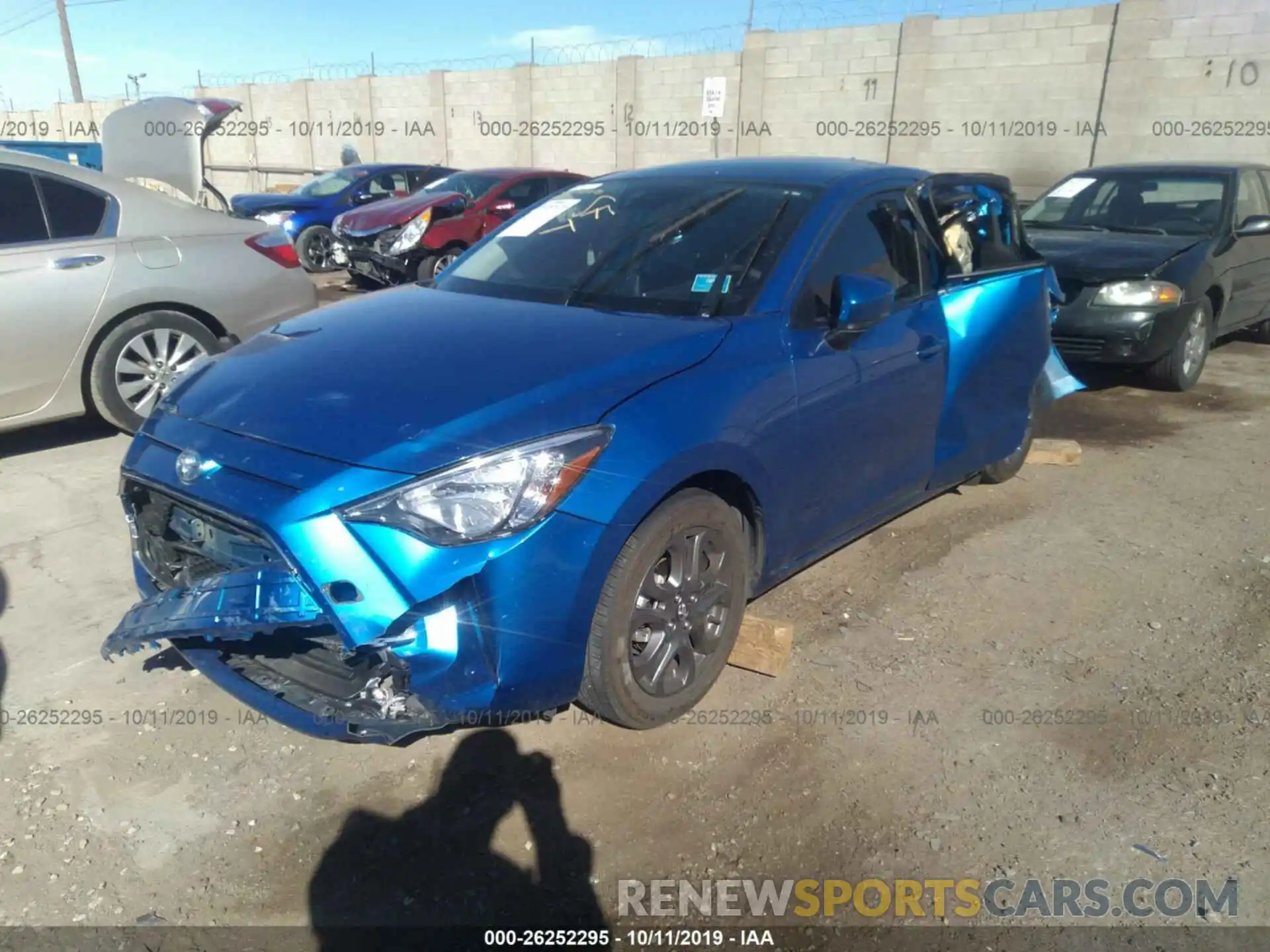 2 Photograph of a damaged car 3MYDLBYV4KY526405 TOYOTA YARIS 2019