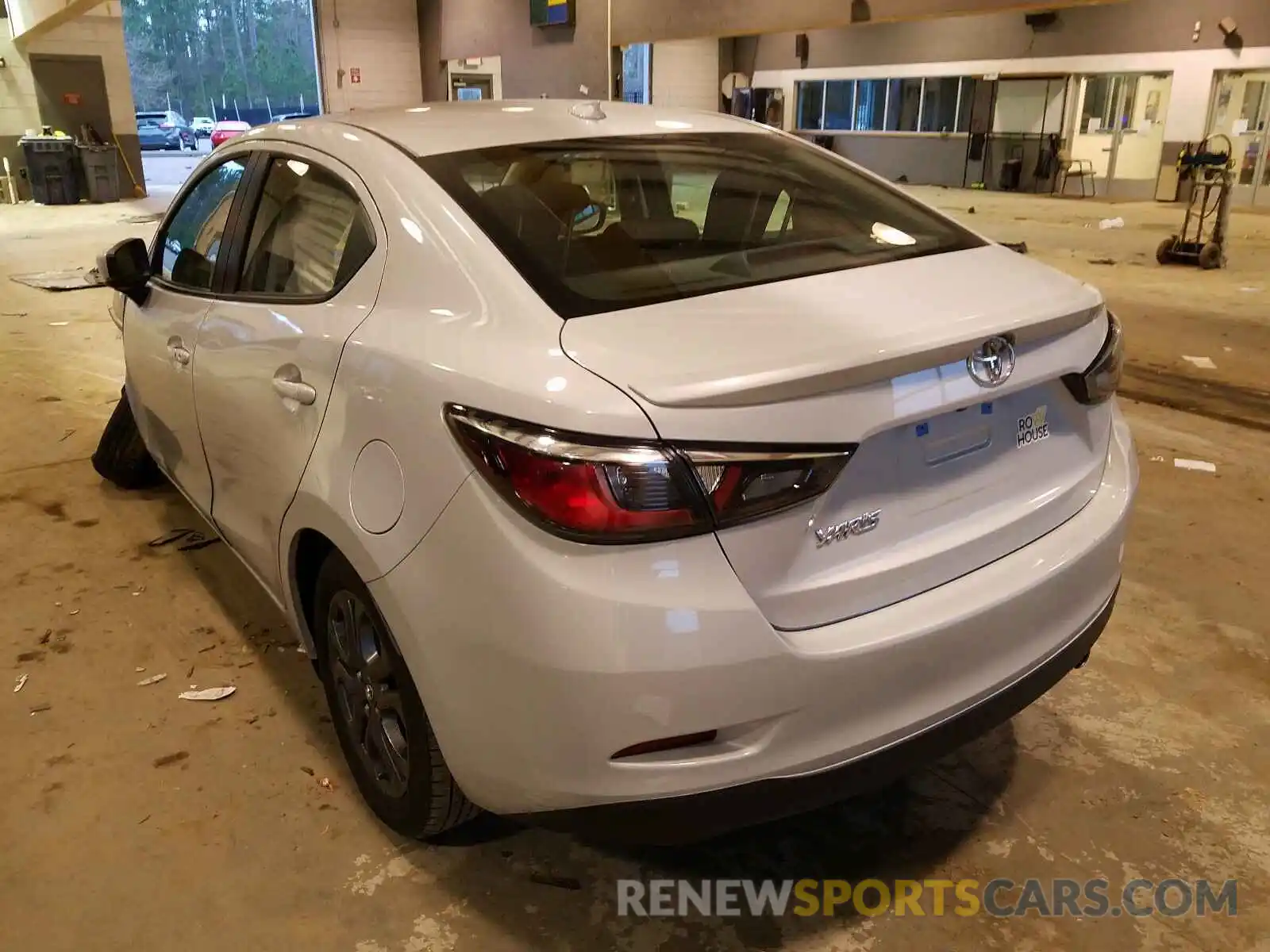 3 Photograph of a damaged car 3MYDLBYV4KY526419 TOYOTA YARIS 2019