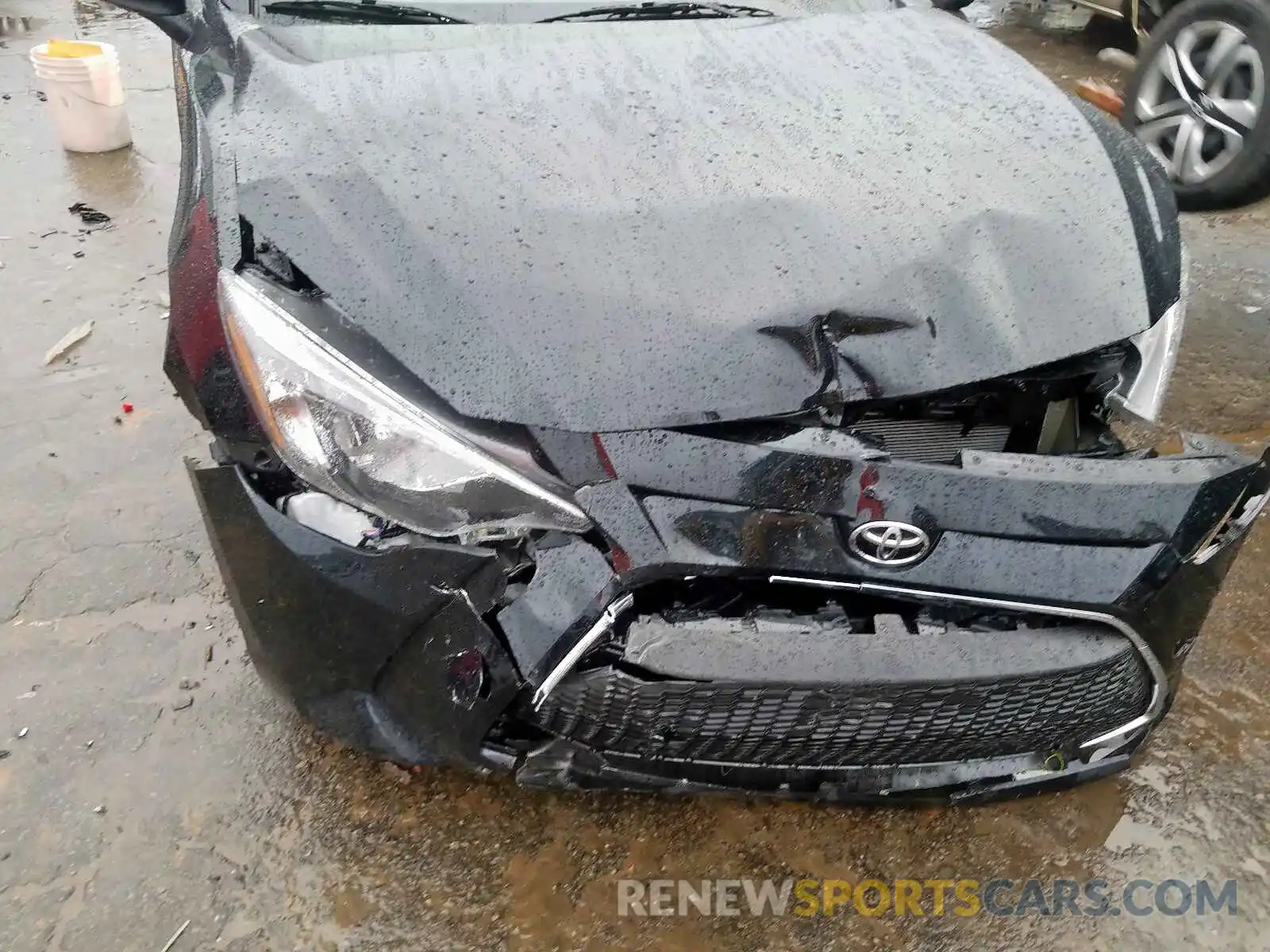 9 Photograph of a damaged car 3MYDLBYV4KY528168 TOYOTA YARIS 2019