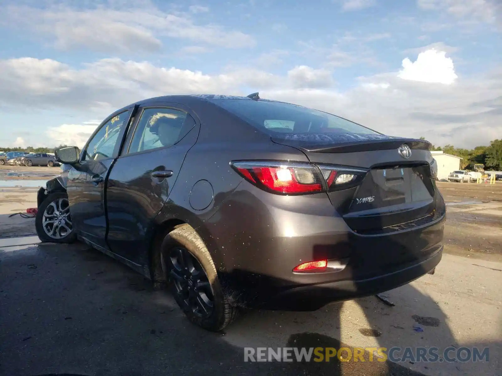 3 Photograph of a damaged car 3MYDLBYV4KY528333 TOYOTA YARIS 2019