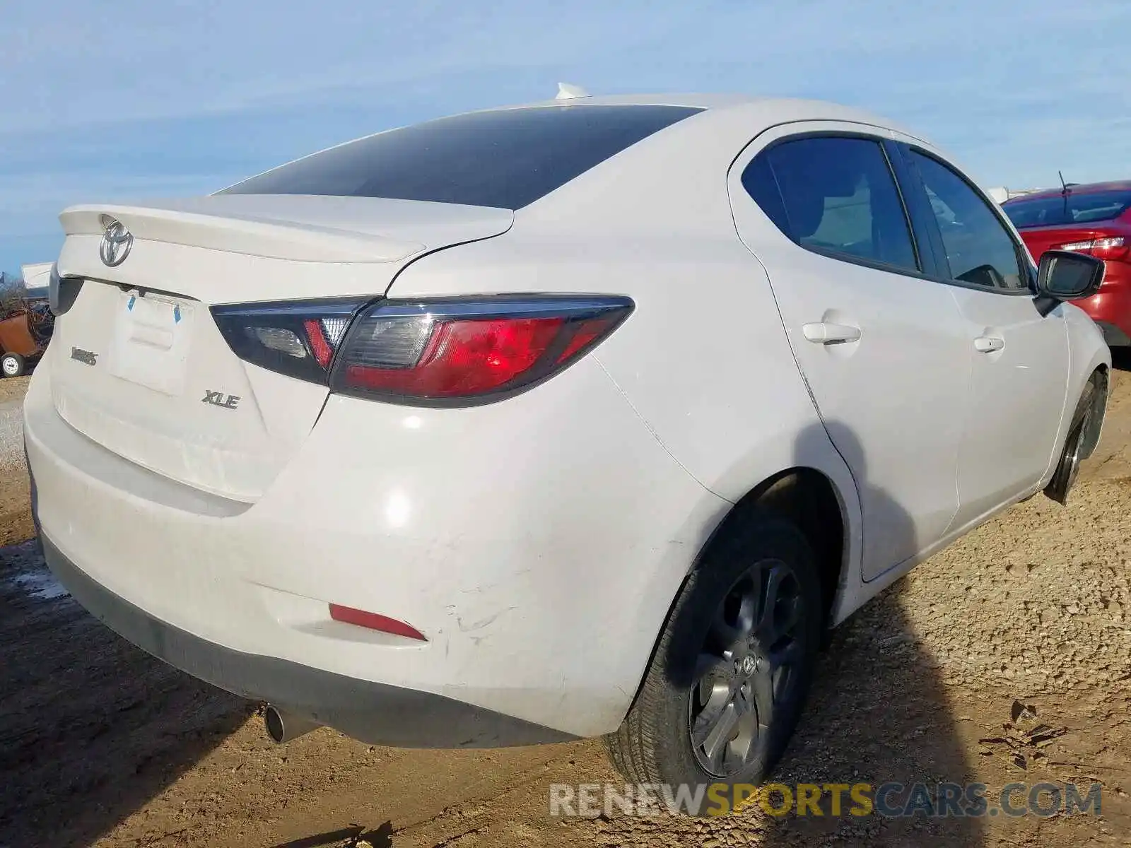 4 Photograph of a damaged car 3MYDLBYV5KY501156 TOYOTA YARIS 2019