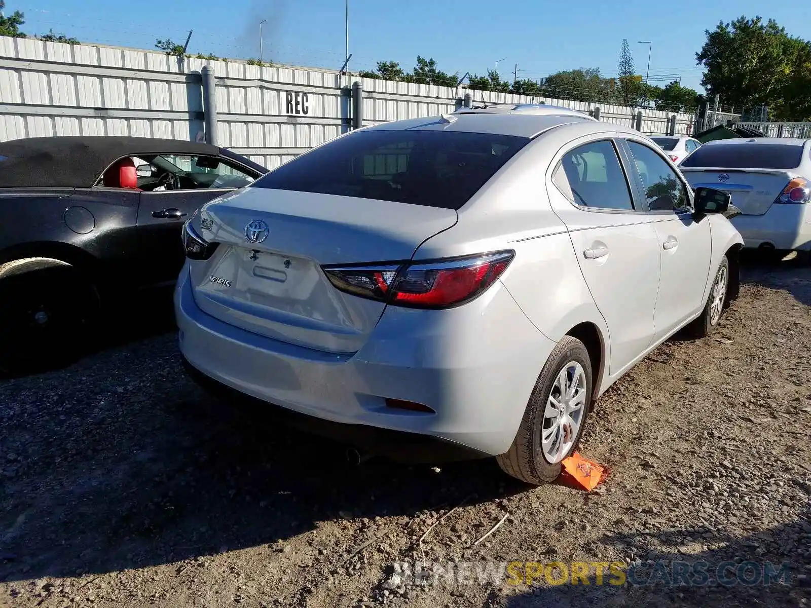 4 Photograph of a damaged car 3MYDLBYV5KY501206 TOYOTA YARIS 2019