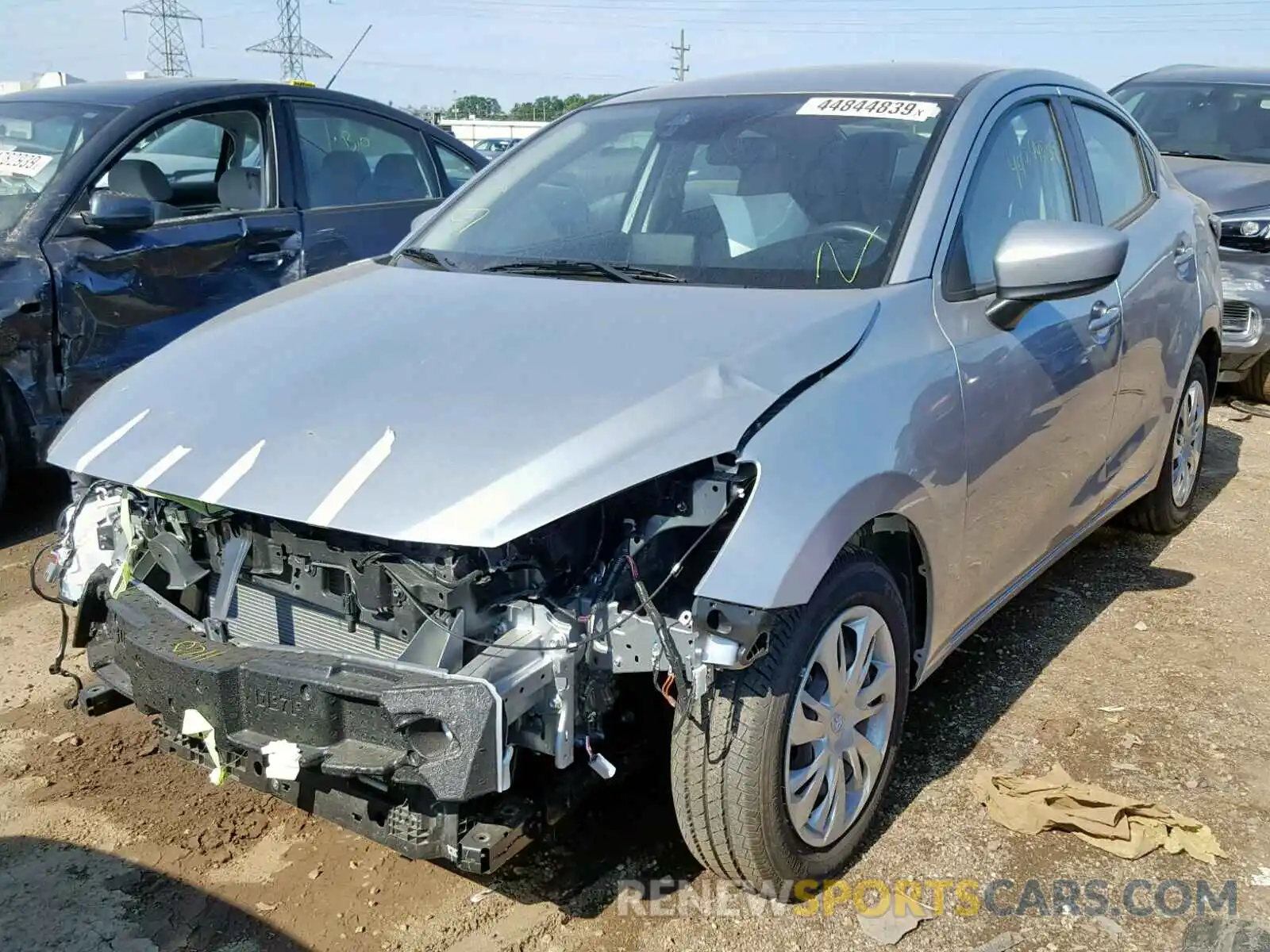 2 Photograph of a damaged car 3MYDLBYV5KY501688 TOYOTA YARIS 2019