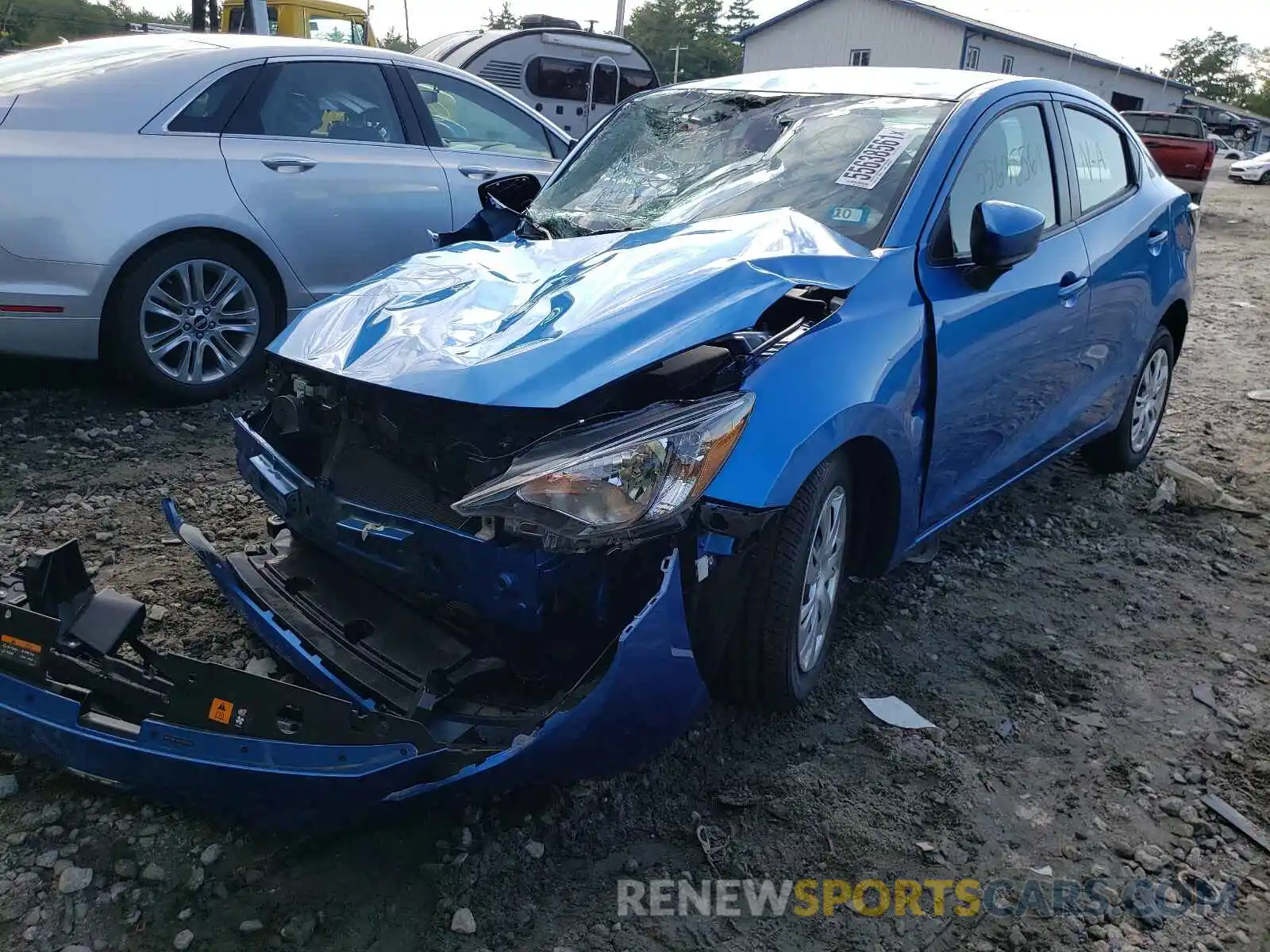 2 Photograph of a damaged car 3MYDLBYV5KY503005 TOYOTA YARIS 2019