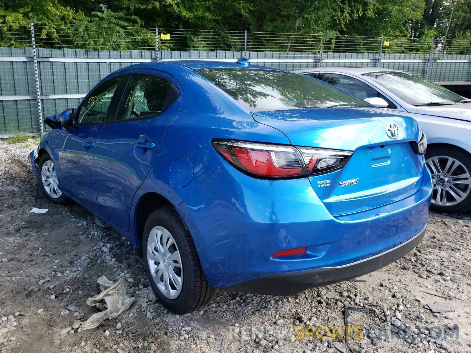 3 Photograph of a damaged car 3MYDLBYV5KY503005 TOYOTA YARIS 2019