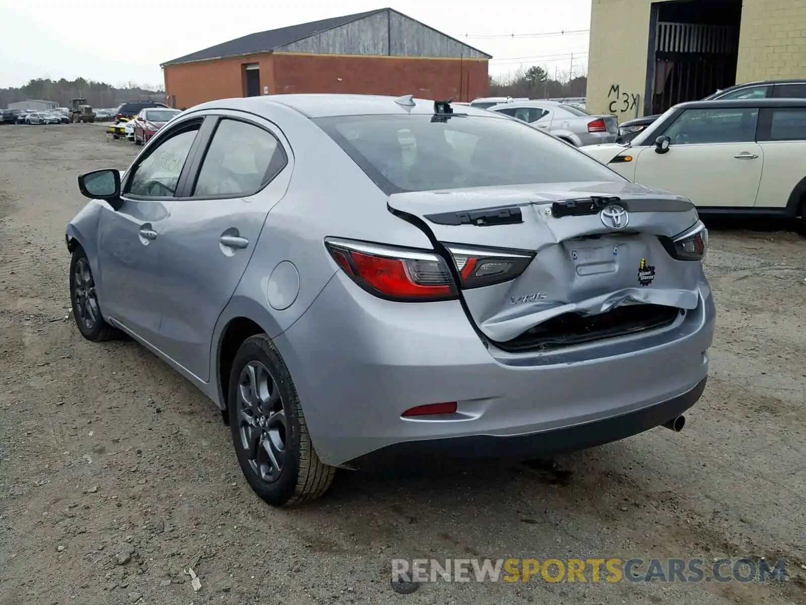 3 Photograph of a damaged car 3MYDLBYV5KY503523 TOYOTA YARIS 2019