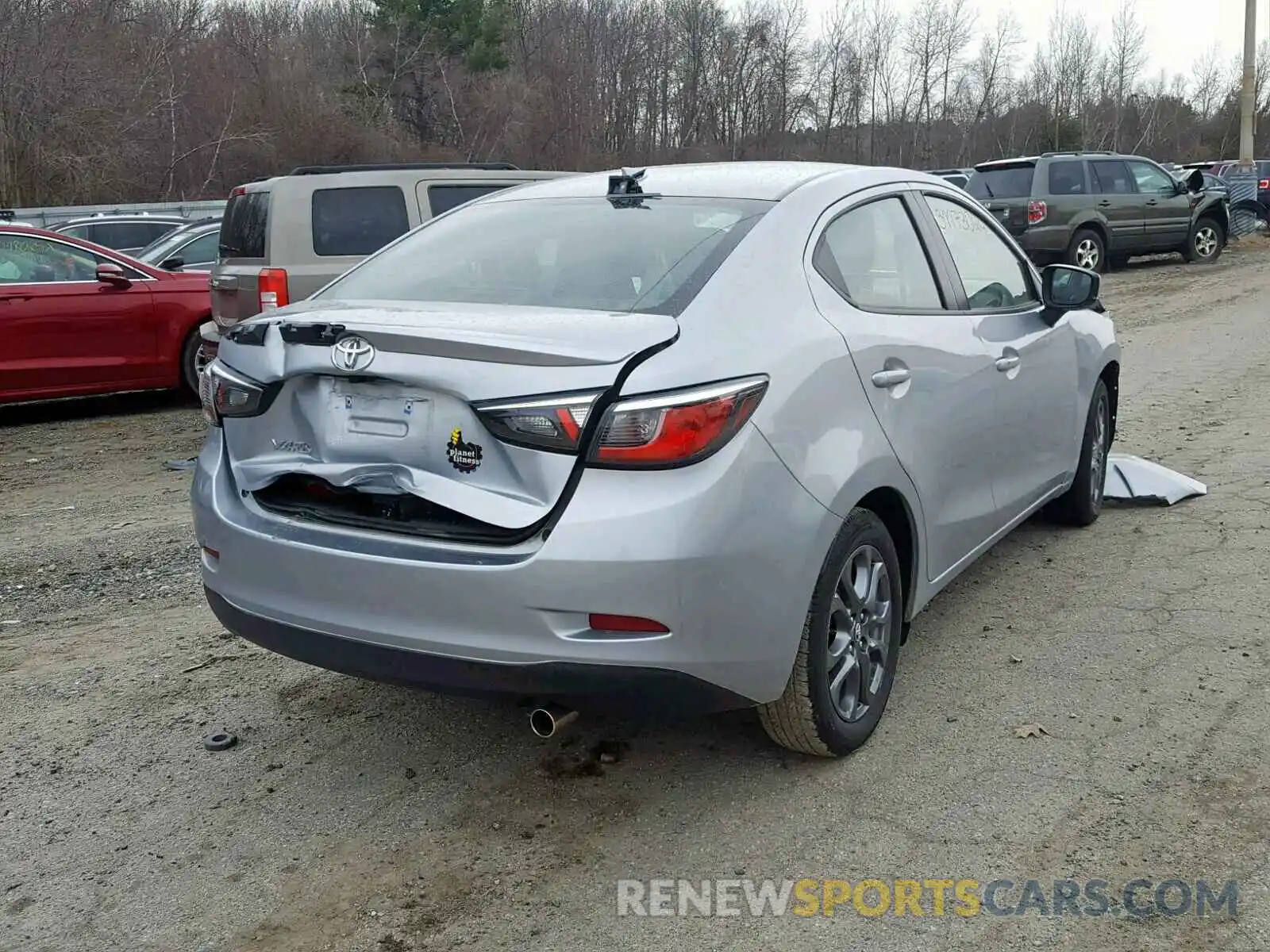 4 Photograph of a damaged car 3MYDLBYV5KY503523 TOYOTA YARIS 2019