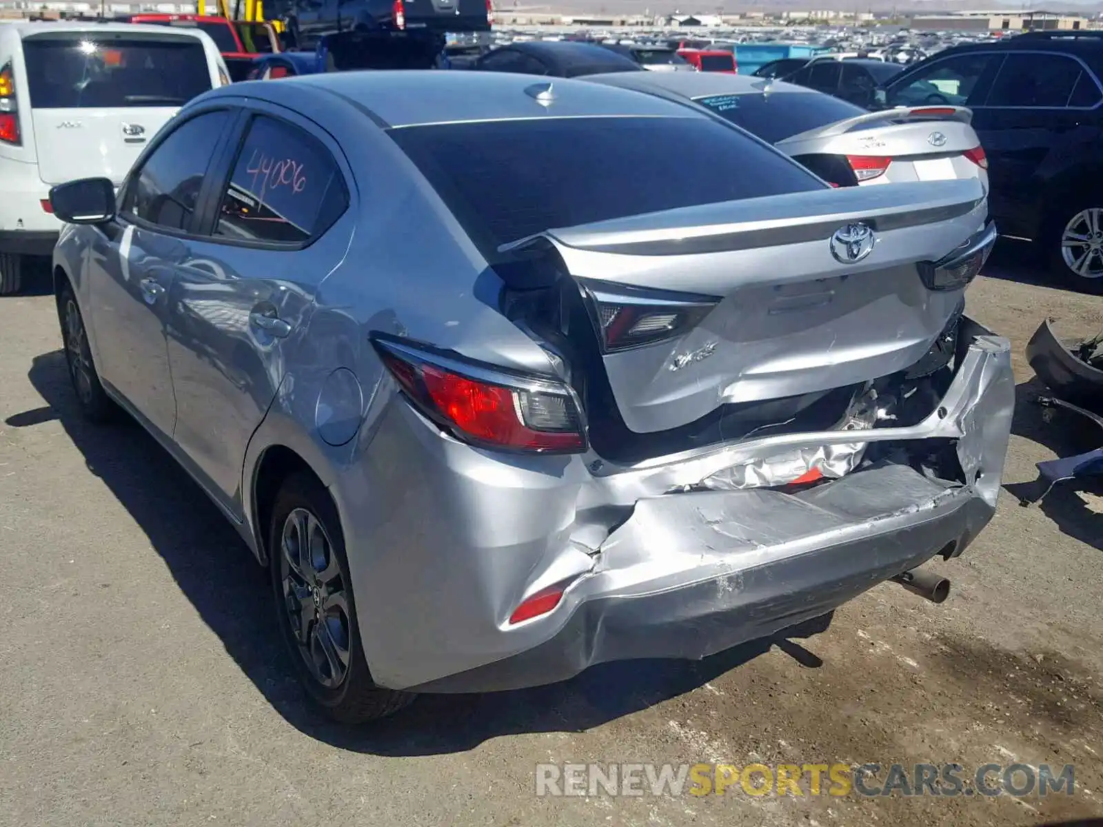 3 Photograph of a damaged car 3MYDLBYV5KY504025 TOYOTA YARIS 2019