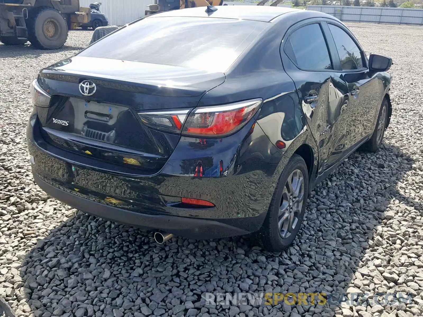 4 Photograph of a damaged car 3MYDLBYV5KY504302 TOYOTA YARIS 2019