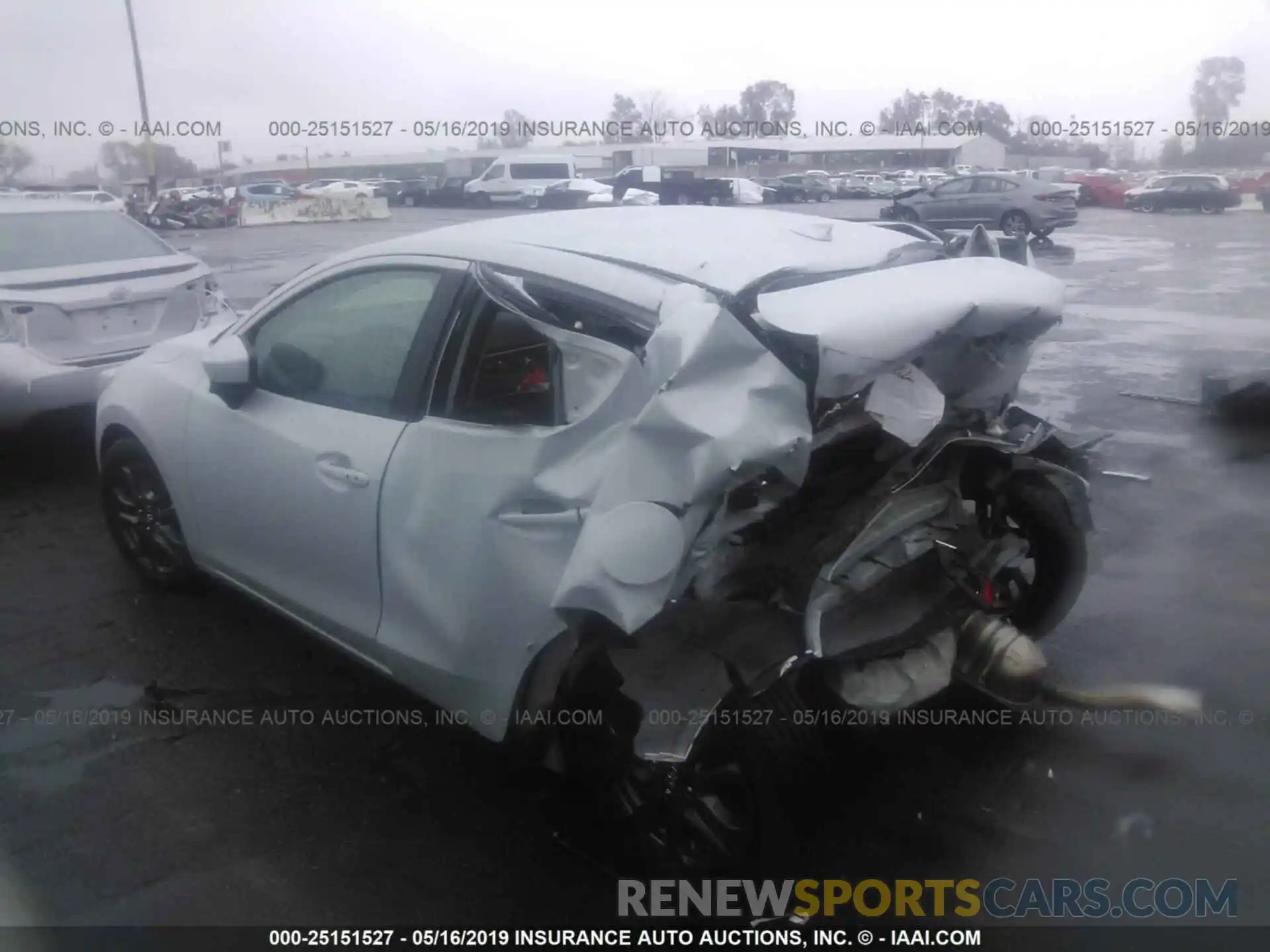 3 Photograph of a damaged car 3MYDLBYV5KY504607 TOYOTA YARIS 2019