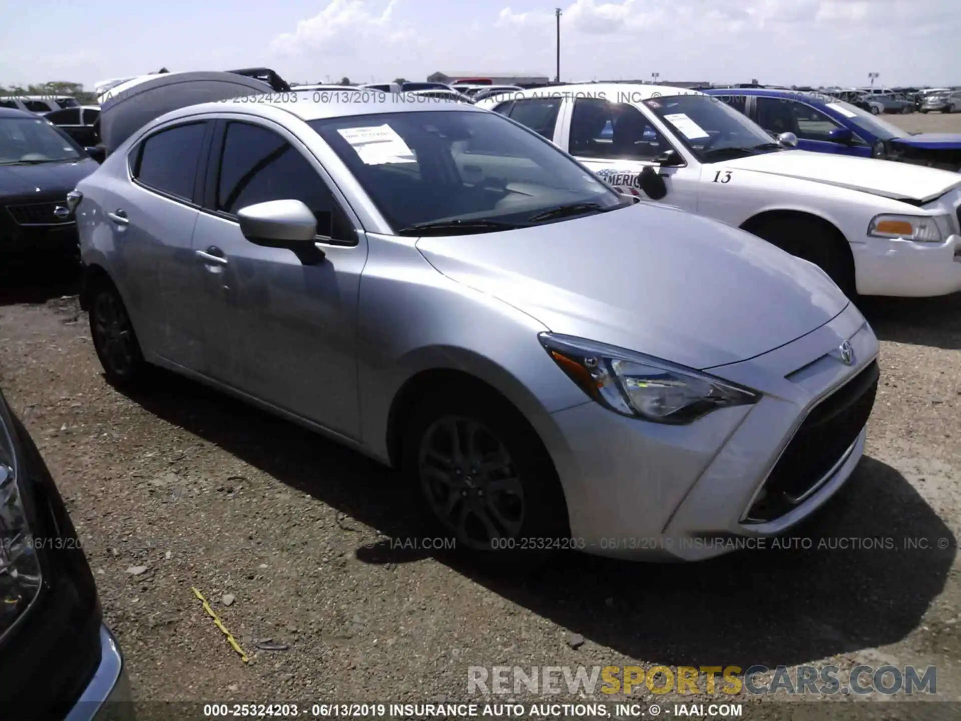 1 Photograph of a damaged car 3MYDLBYV5KY505076 TOYOTA YARIS 2019