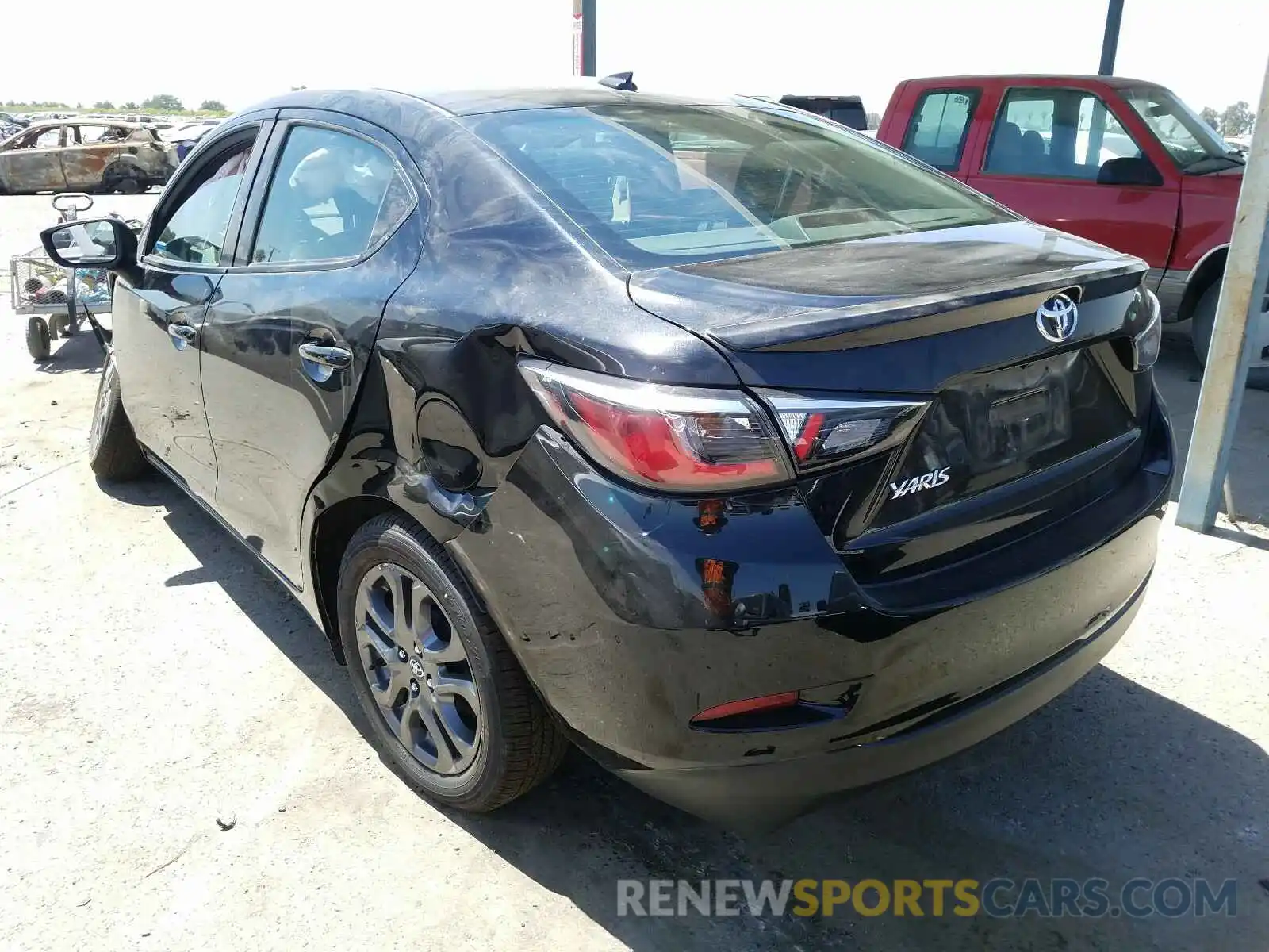 3 Photograph of a damaged car 3MYDLBYV5KY505126 TOYOTA YARIS 2019