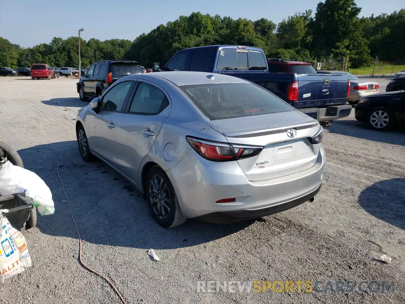 3 Photograph of a damaged car 3MYDLBYV5KY505269 TOYOTA YARIS 2019