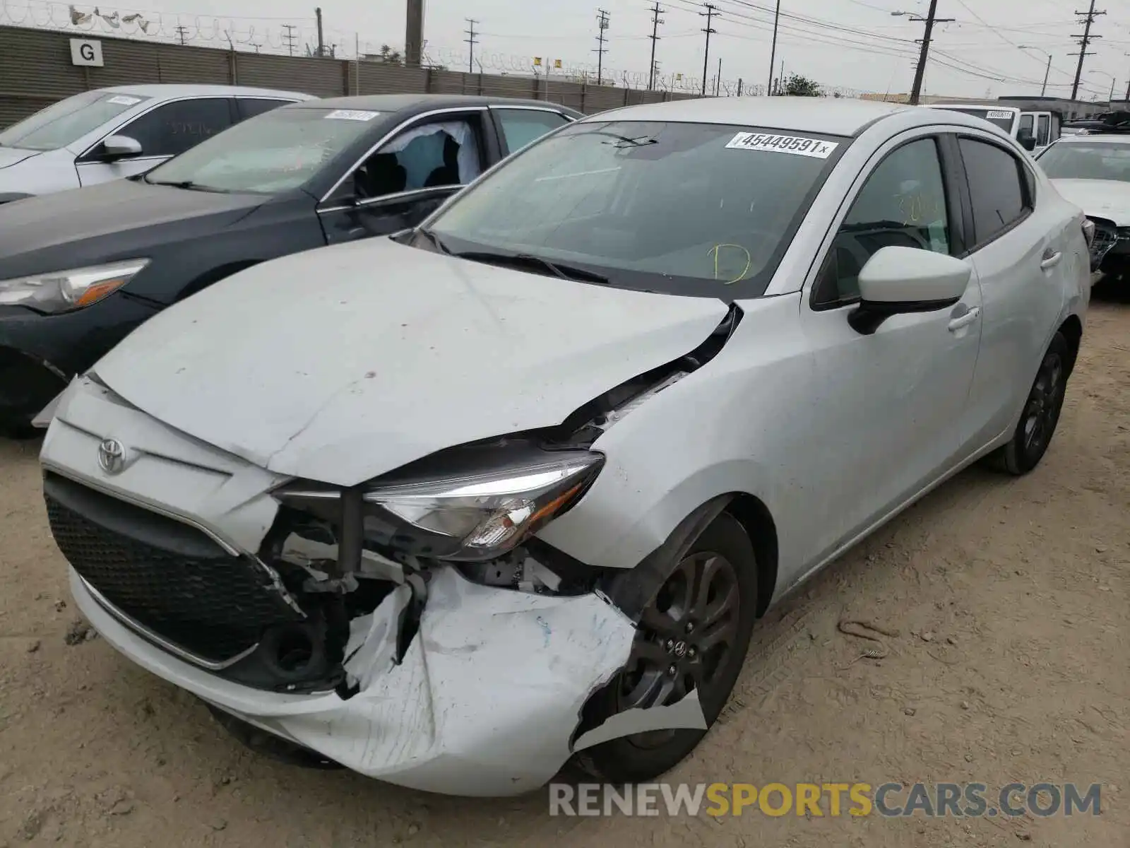 2 Photograph of a damaged car 3MYDLBYV5KY505692 TOYOTA YARIS 2019