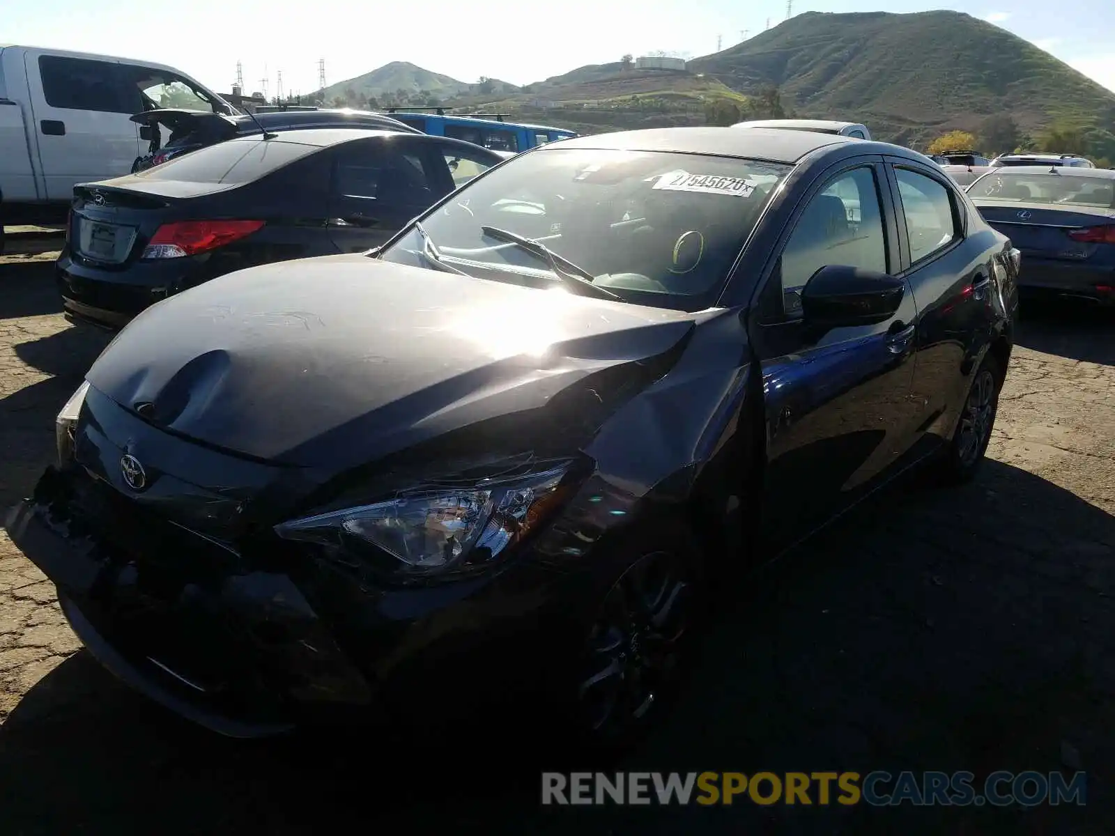 2 Photograph of a damaged car 3MYDLBYV5KY506728 TOYOTA YARIS 2019