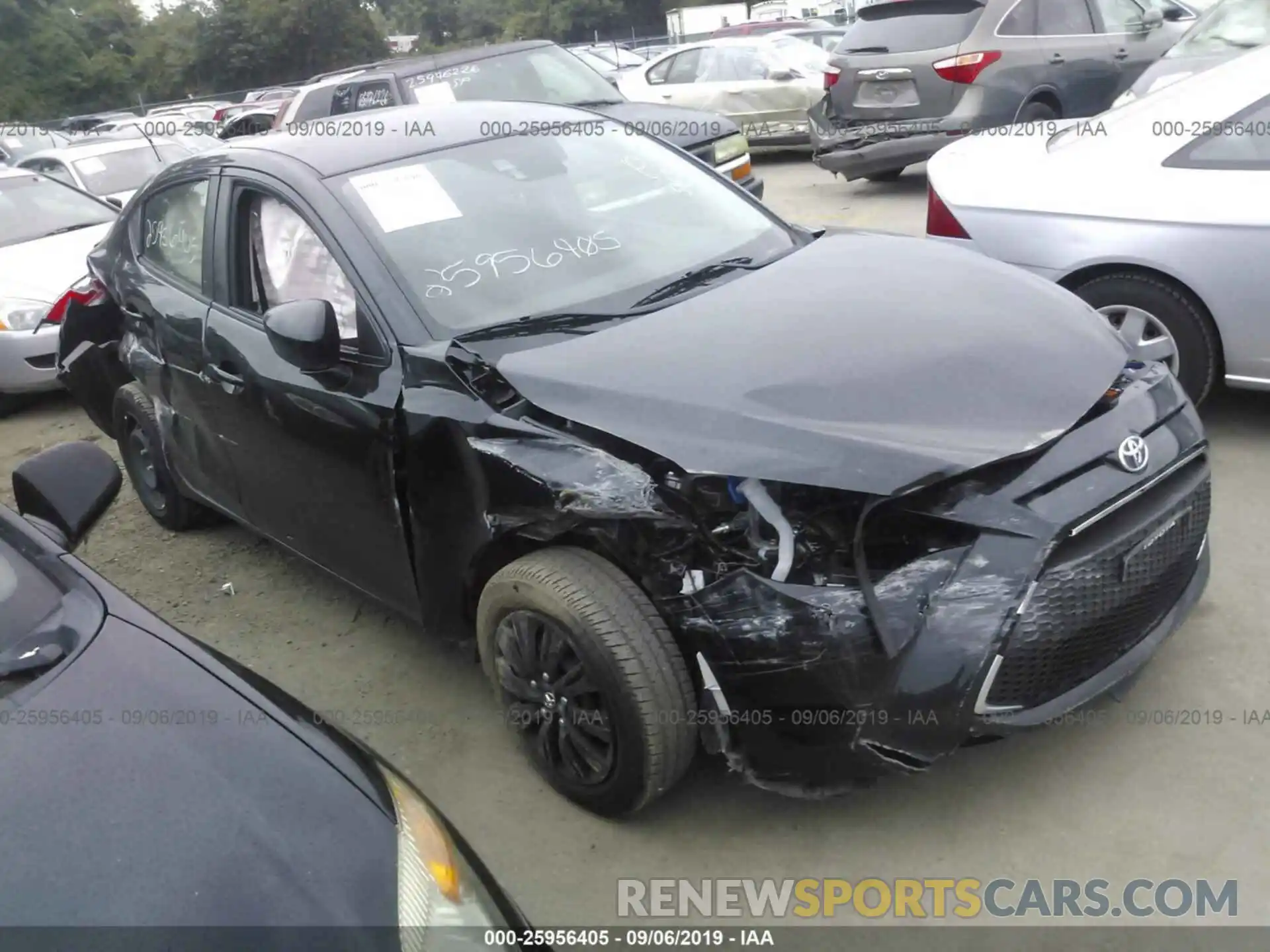 1 Photograph of a damaged car 3MYDLBYV5KY506888 TOYOTA YARIS 2019