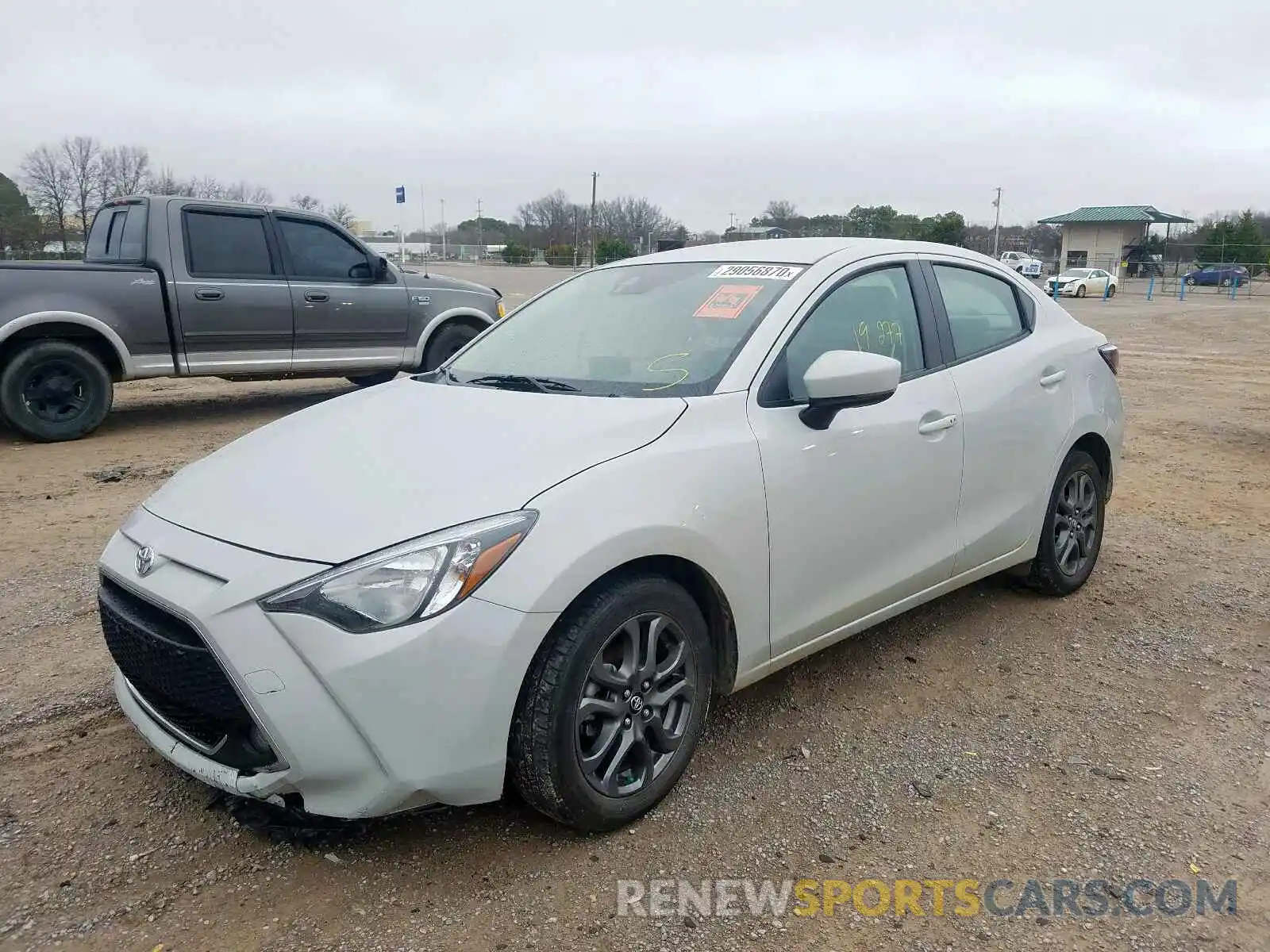 2 Photograph of a damaged car 3MYDLBYV5KY506924 TOYOTA YARIS 2019