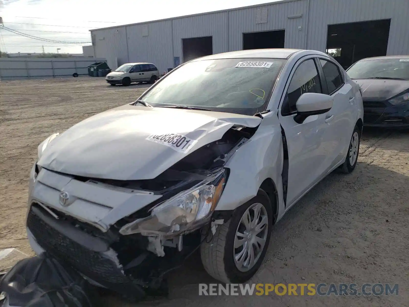 2 Photograph of a damaged car 3MYDLBYV5KY506941 TOYOTA YARIS 2019