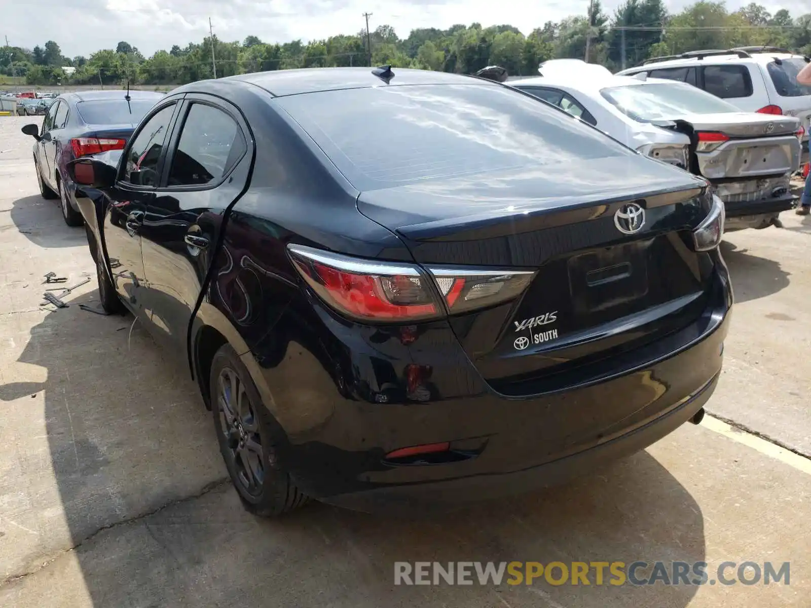 3 Photograph of a damaged car 3MYDLBYV5KY508396 TOYOTA YARIS 2019