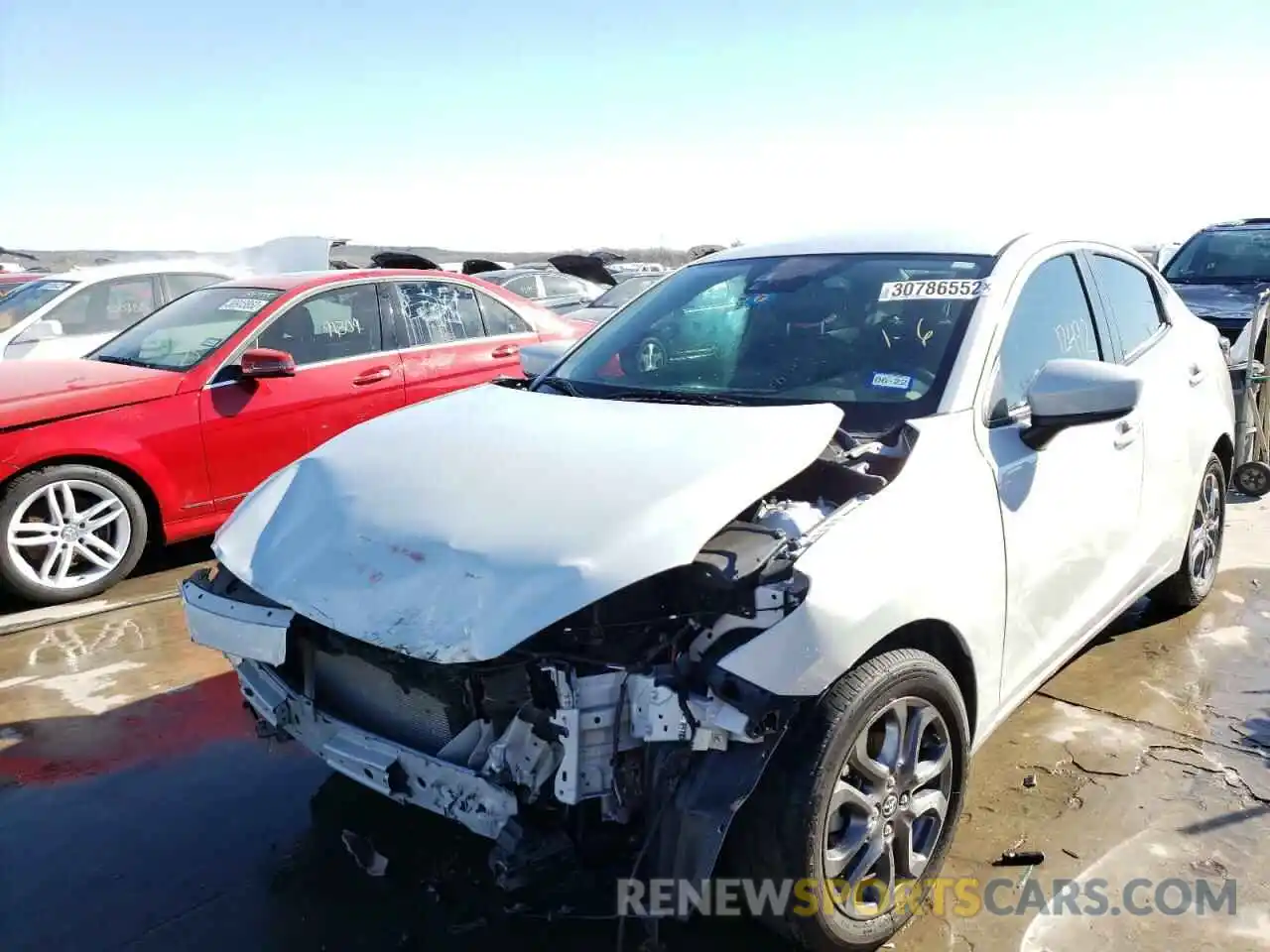 2 Photograph of a damaged car 3MYDLBYV5KY510293 TOYOTA YARIS 2019