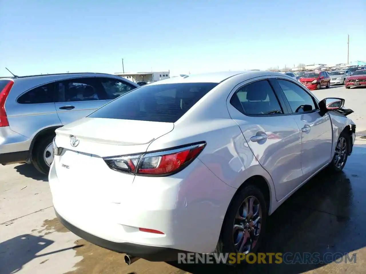 4 Photograph of a damaged car 3MYDLBYV5KY510293 TOYOTA YARIS 2019