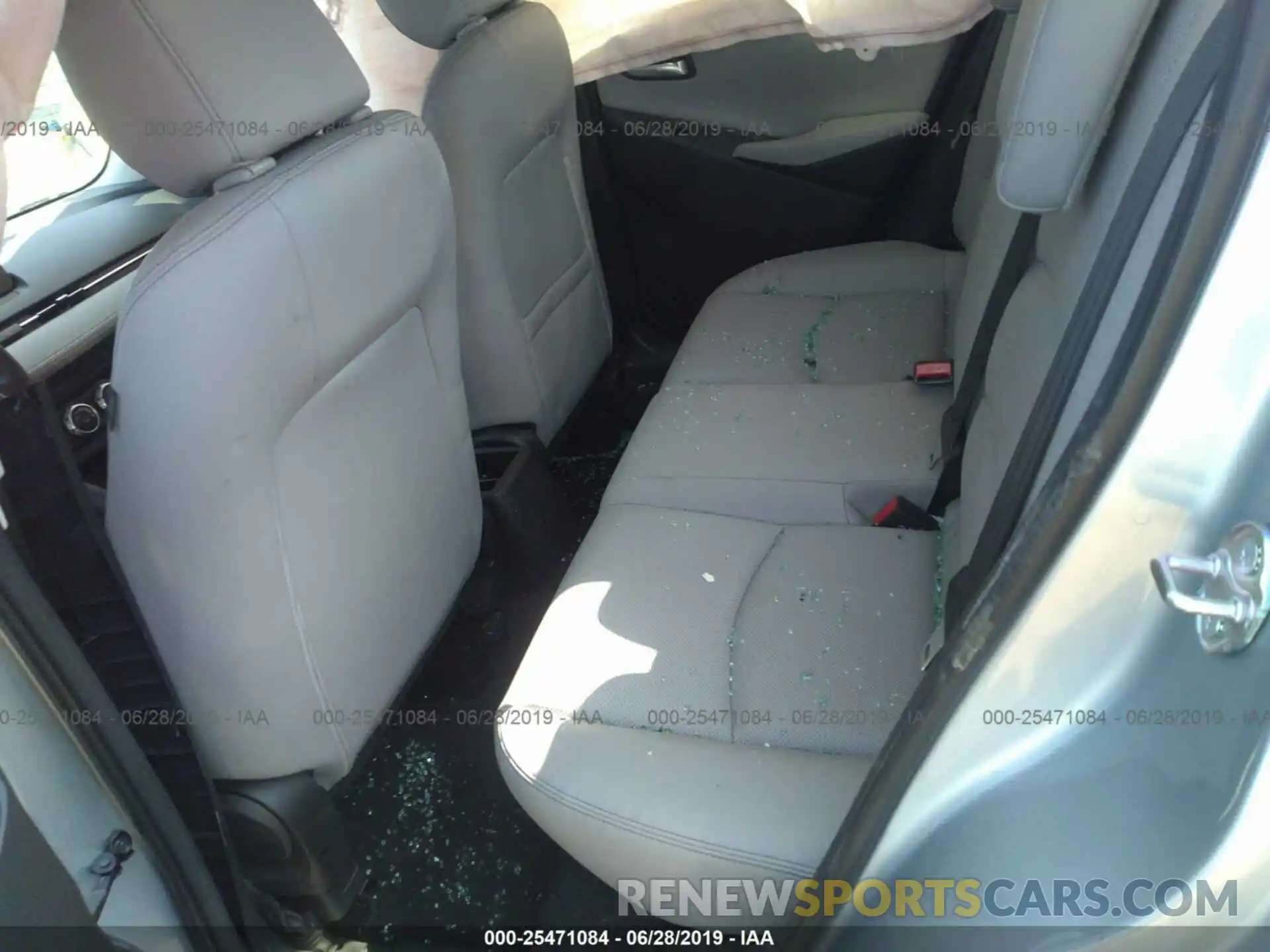 8 Photograph of a damaged car 3MYDLBYV5KY511220 TOYOTA YARIS 2019