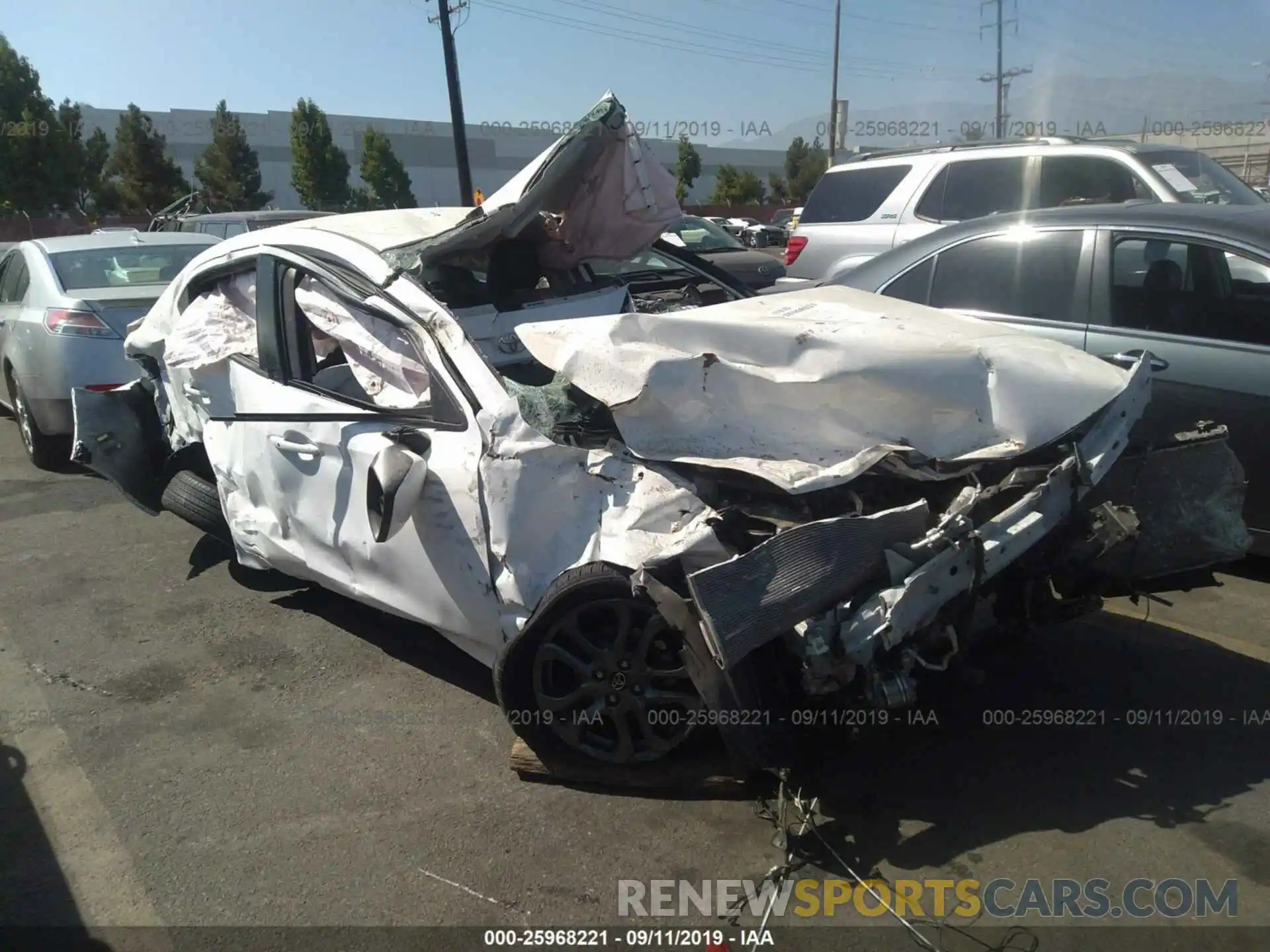 1 Photograph of a damaged car 3MYDLBYV5KY512318 TOYOTA YARIS 2019