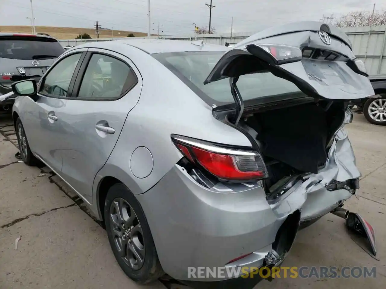 3 Photograph of a damaged car 3MYDLBYV5KY515123 TOYOTA YARIS 2019