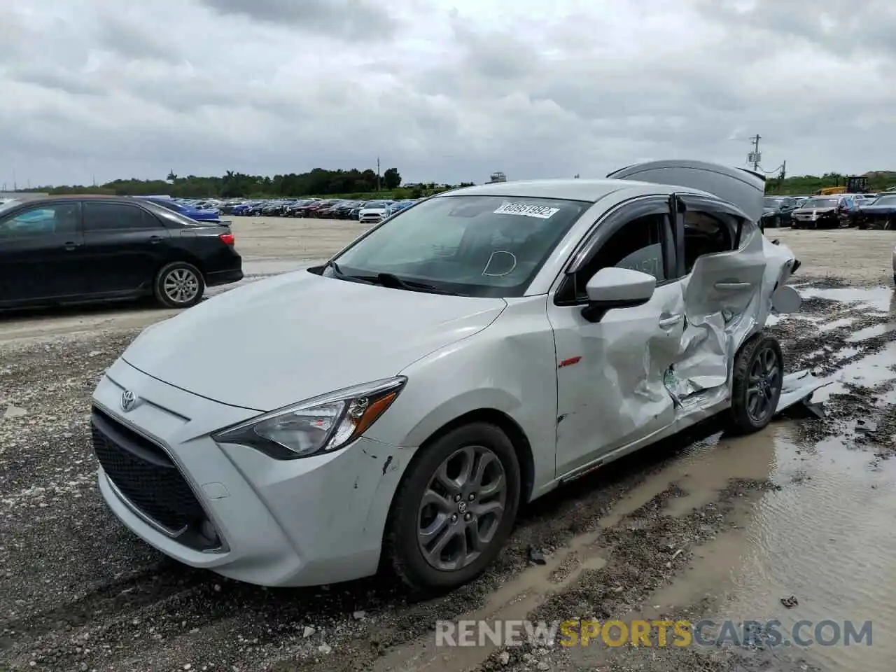 2 Photograph of a damaged car 3MYDLBYV5KY516238 TOYOTA YARIS 2019