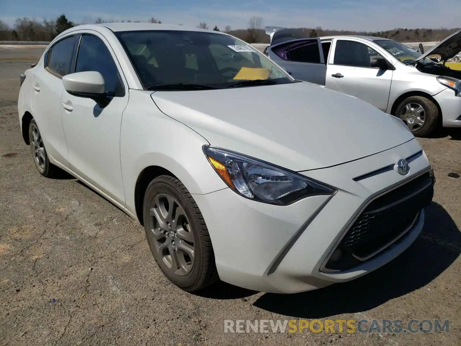 1 Photograph of a damaged car 3MYDLBYV5KY516563 TOYOTA YARIS 2019