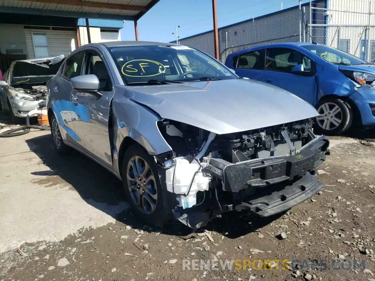 1 Photograph of a damaged car 3MYDLBYV5KY517082 TOYOTA YARIS 2019