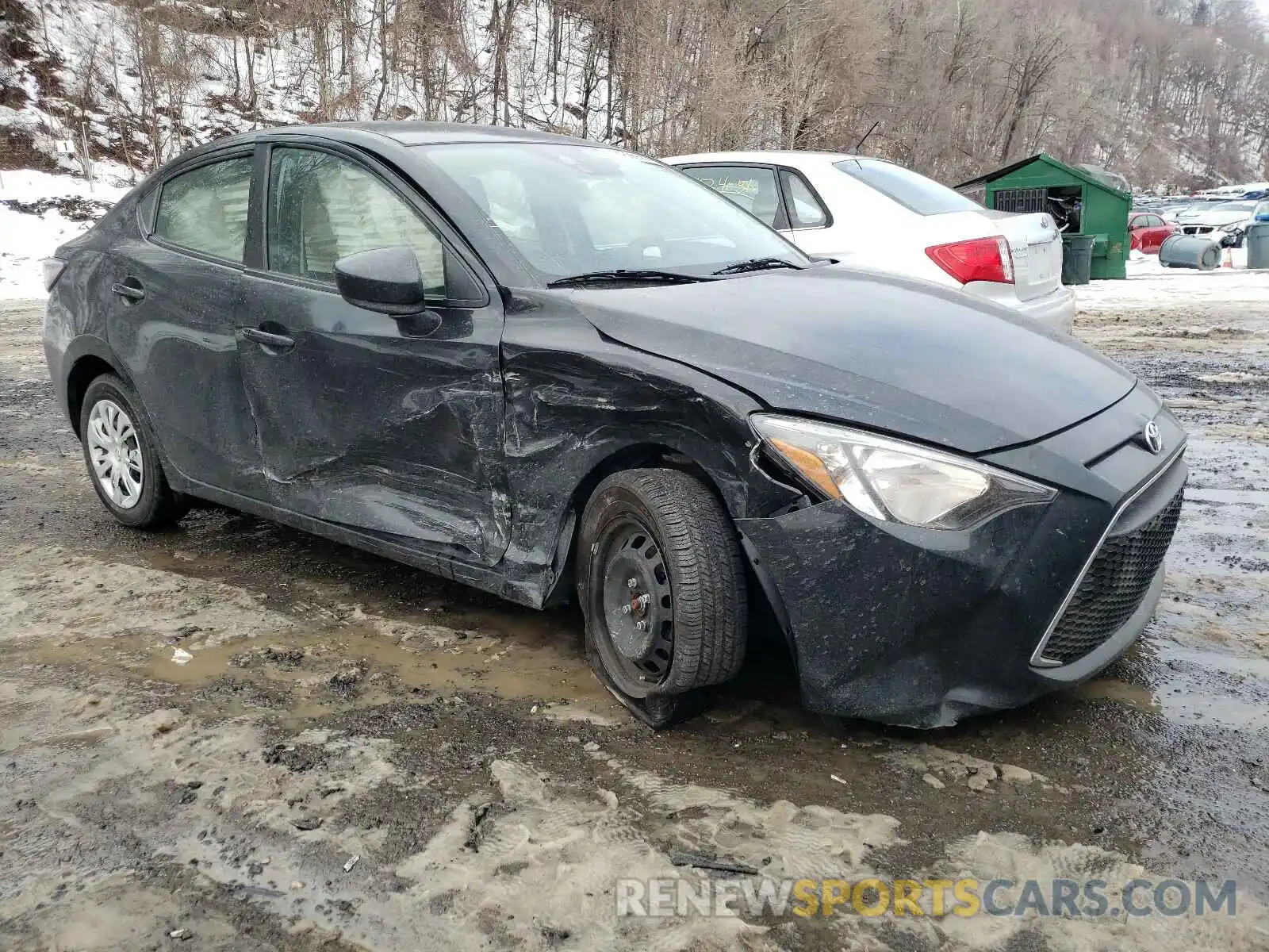 1 Photograph of a damaged car 3MYDLBYV5KY517387 TOYOTA YARIS 2019