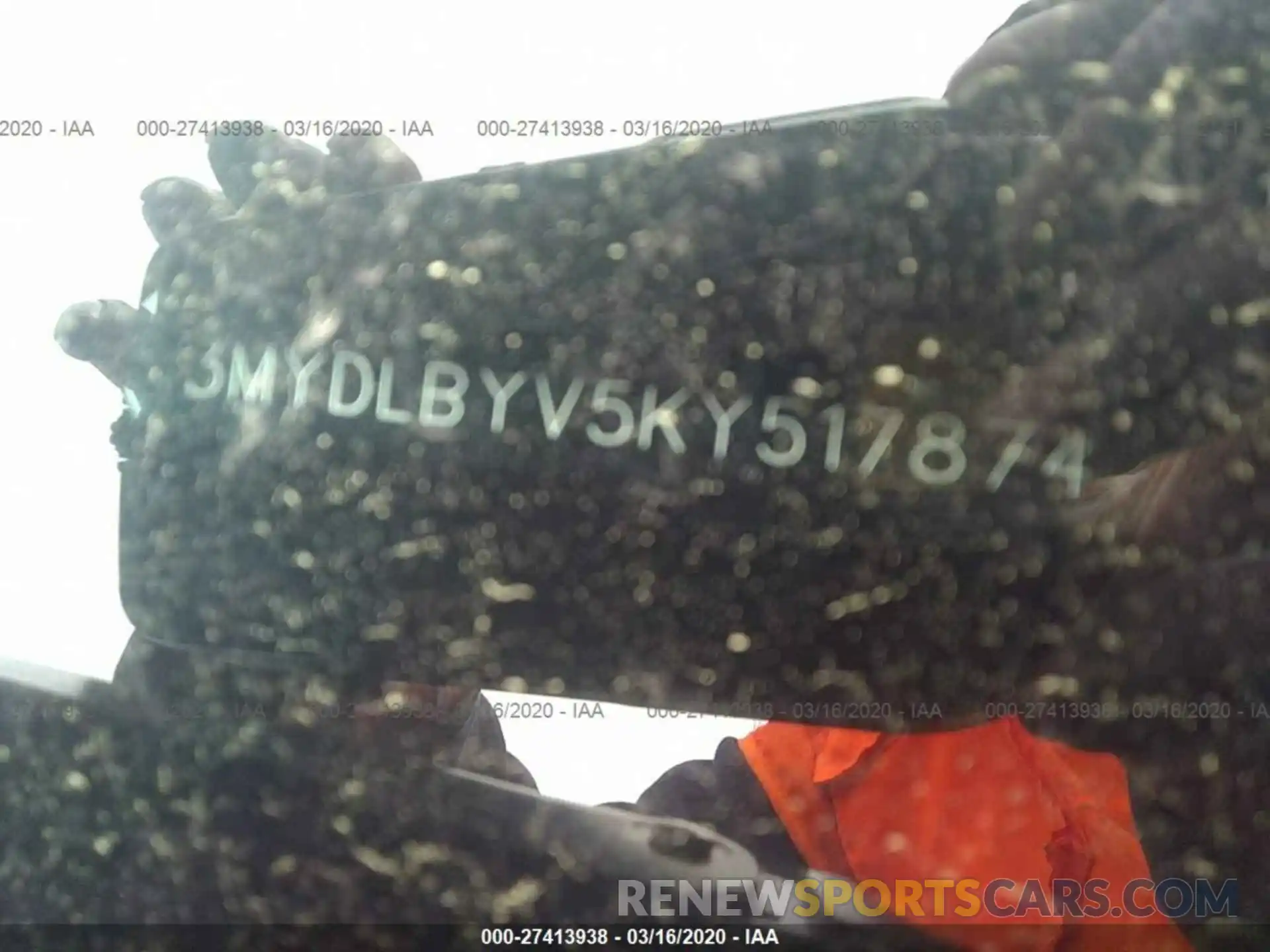 9 Photograph of a damaged car 3MYDLBYV5KY517874 TOYOTA YARIS 2019