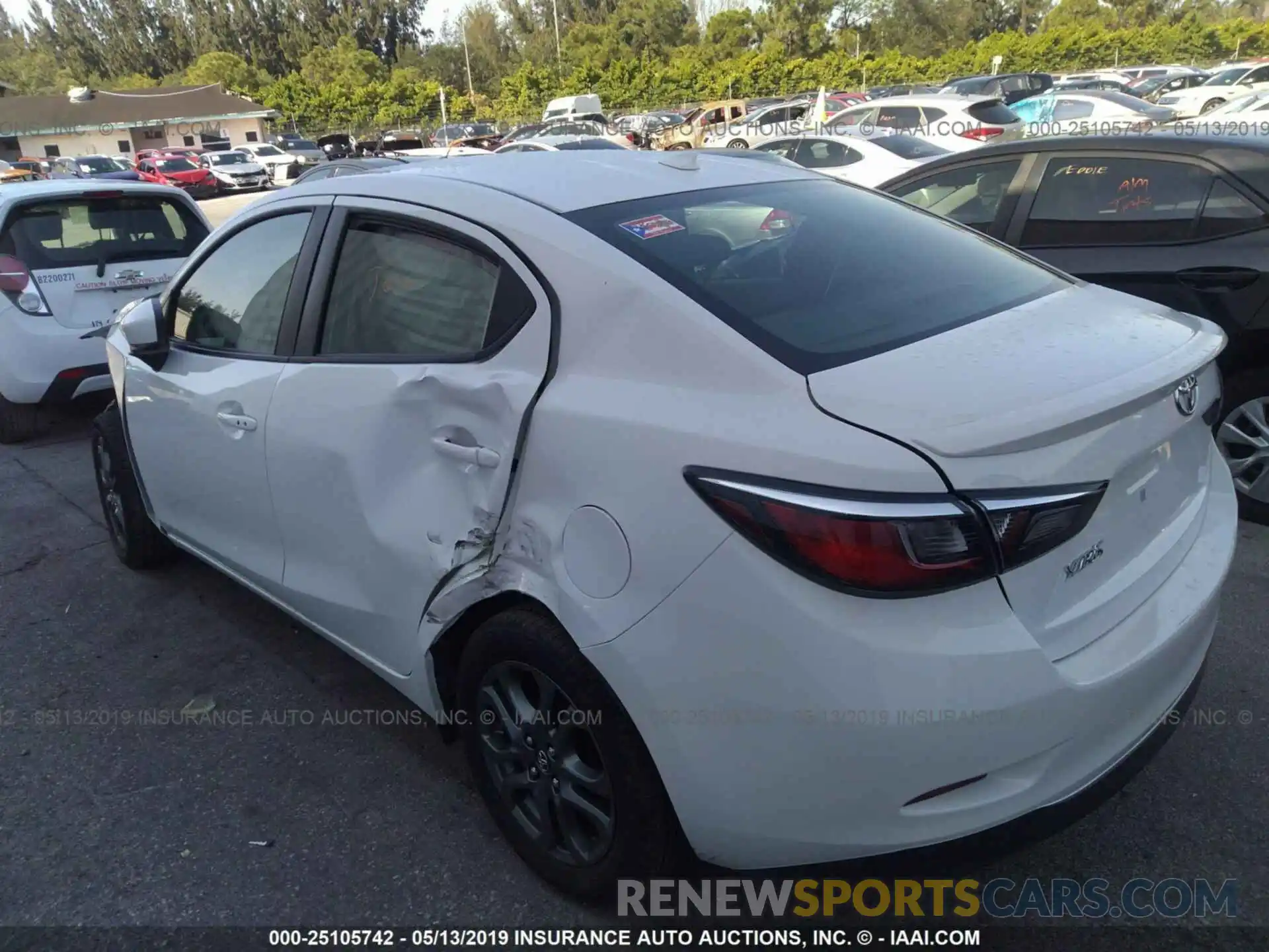 3 Photograph of a damaged car 3MYDLBYV5KY518250 TOYOTA YARIS 2019