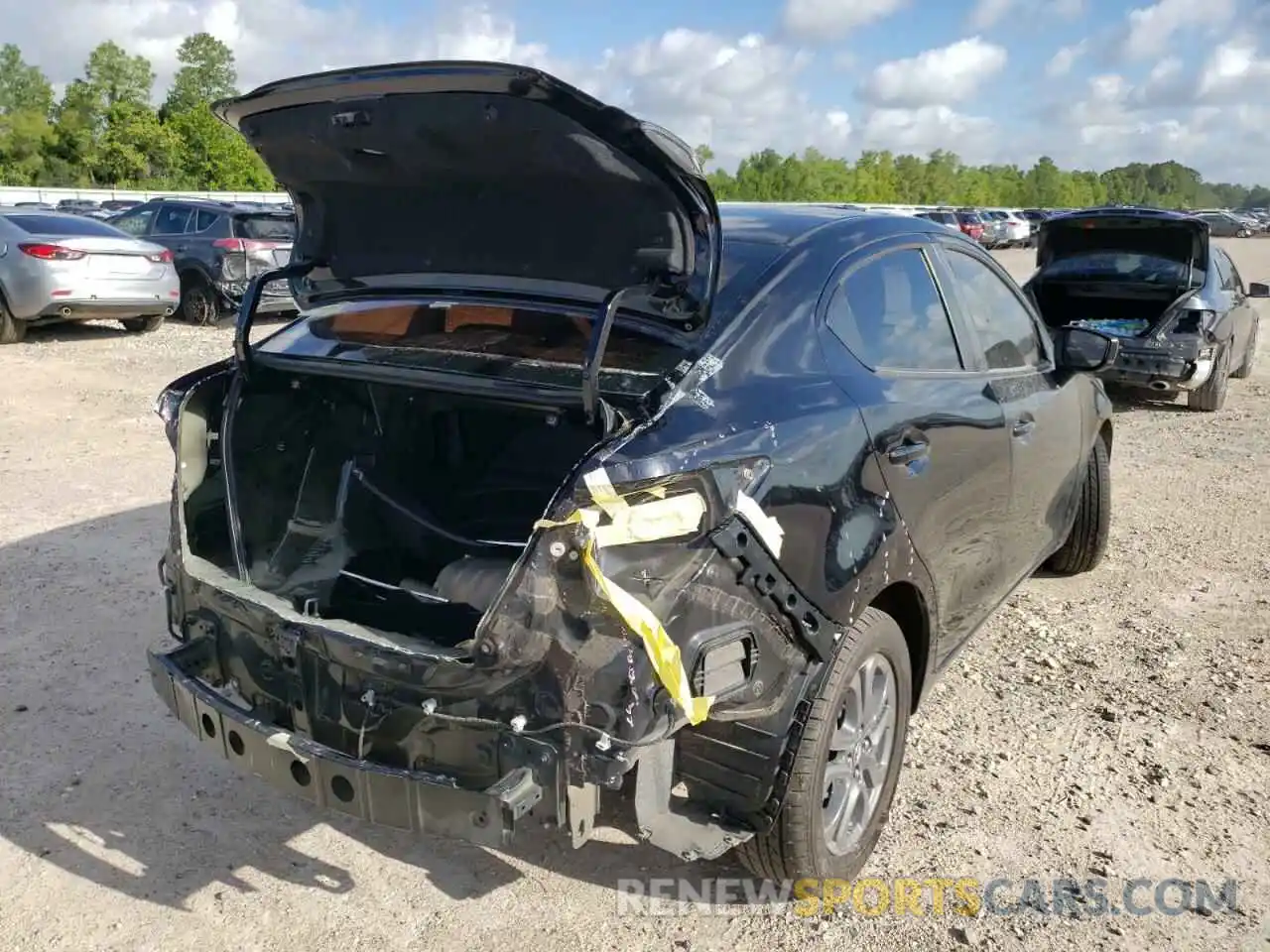 4 Photograph of a damaged car 3MYDLBYV5KY518393 TOYOTA YARIS 2019