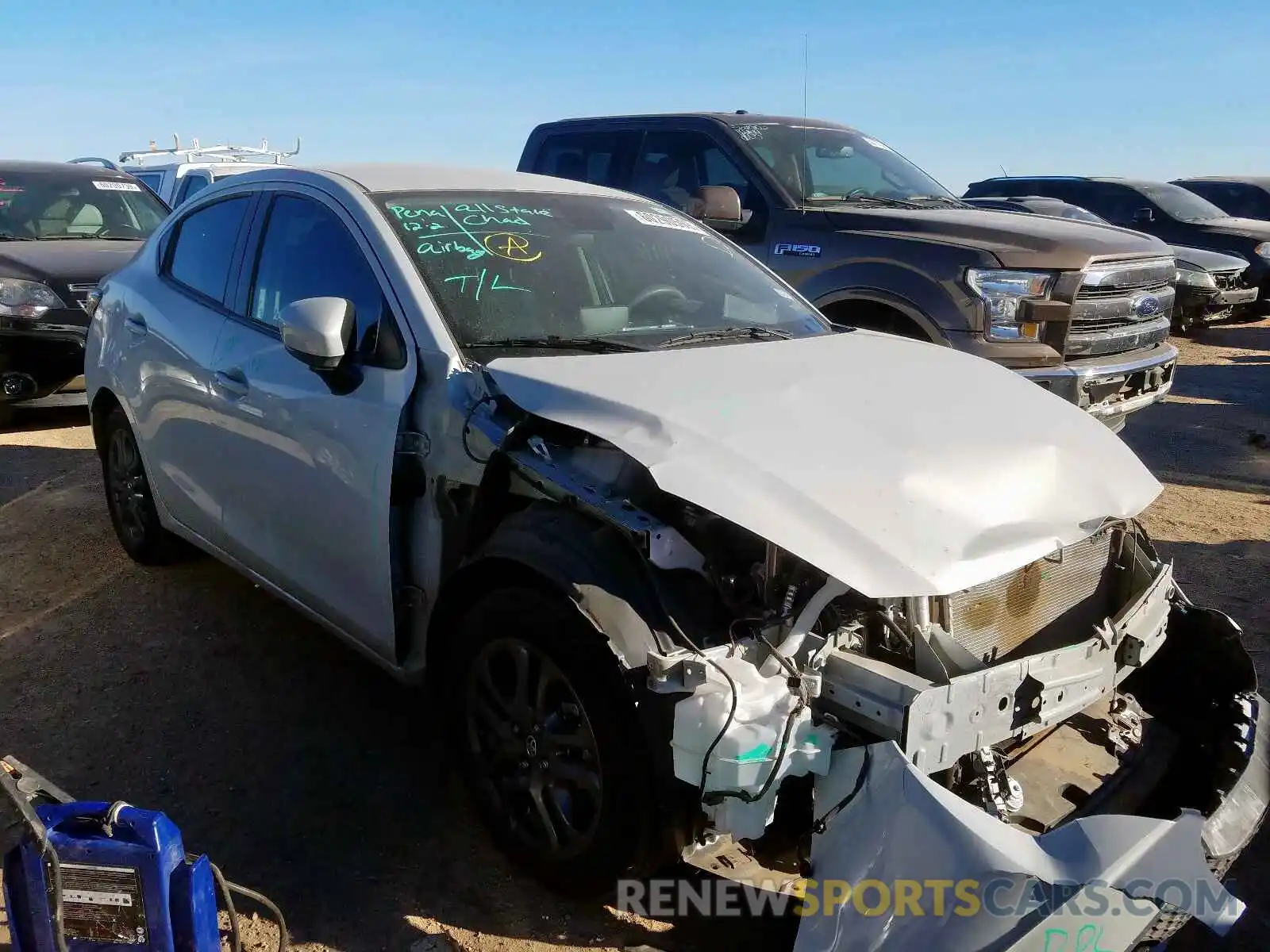 1 Photograph of a damaged car 3MYDLBYV5KY519026 TOYOTA YARIS 2019