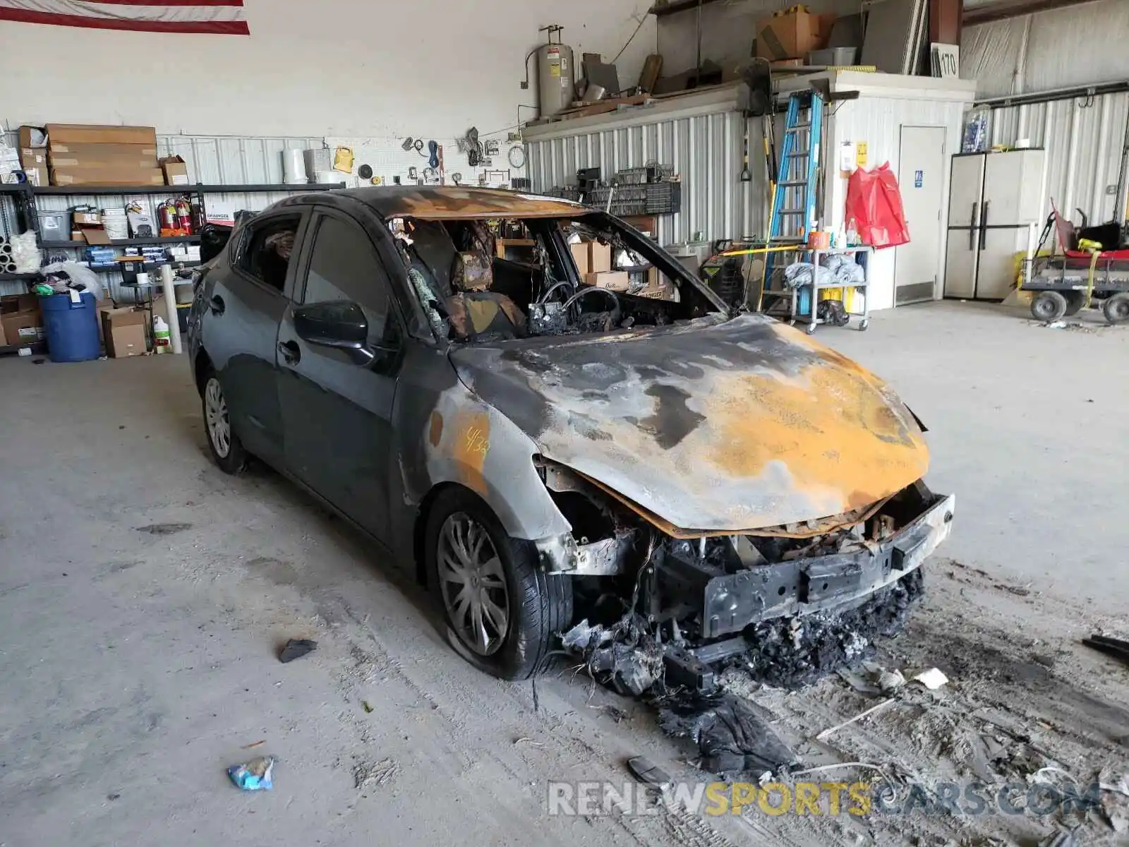 1 Photograph of a damaged car 3MYDLBYV5KY520256 TOYOTA YARIS 2019