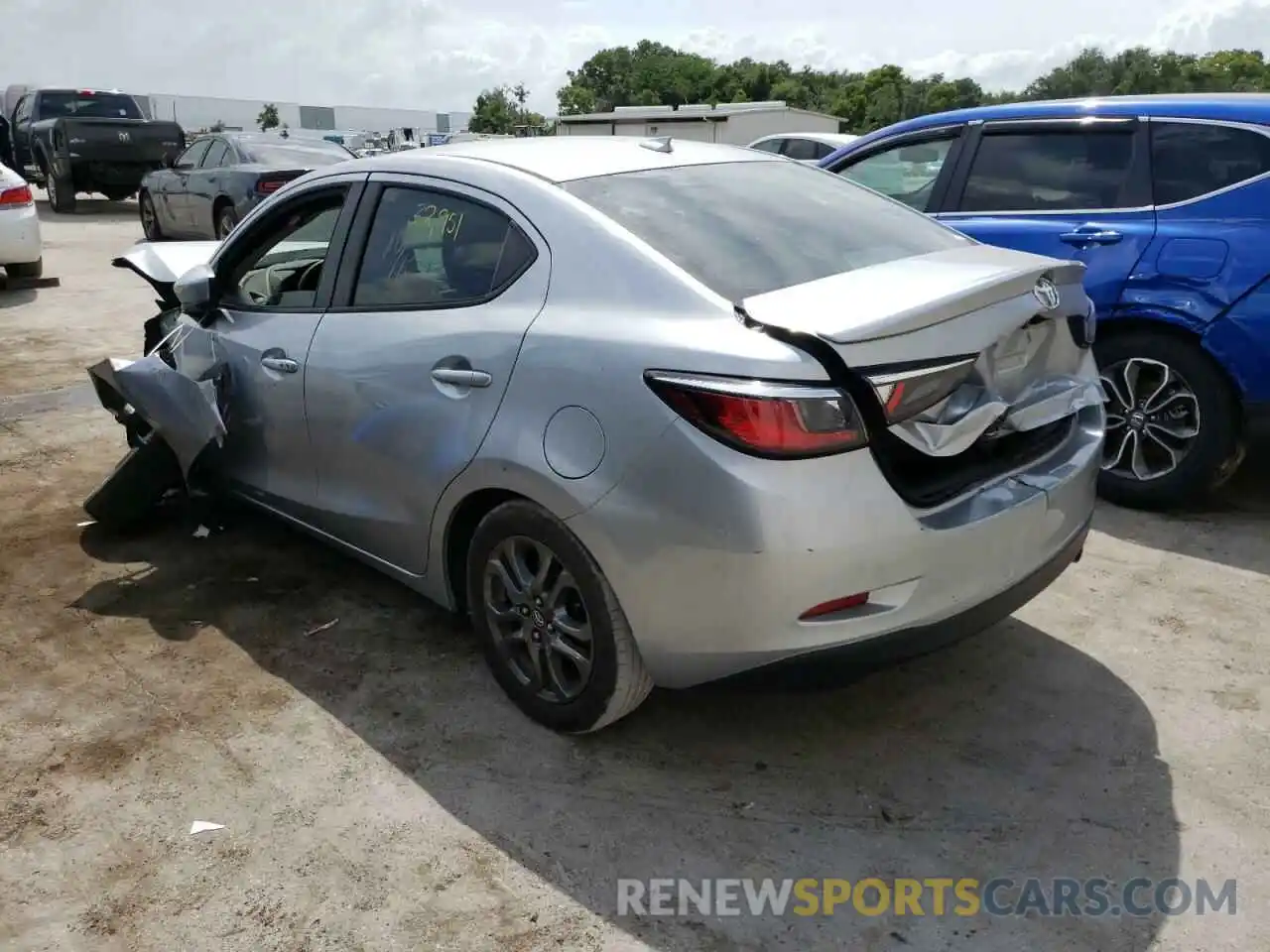 3 Photograph of a damaged car 3MYDLBYV5KY520290 TOYOTA YARIS 2019