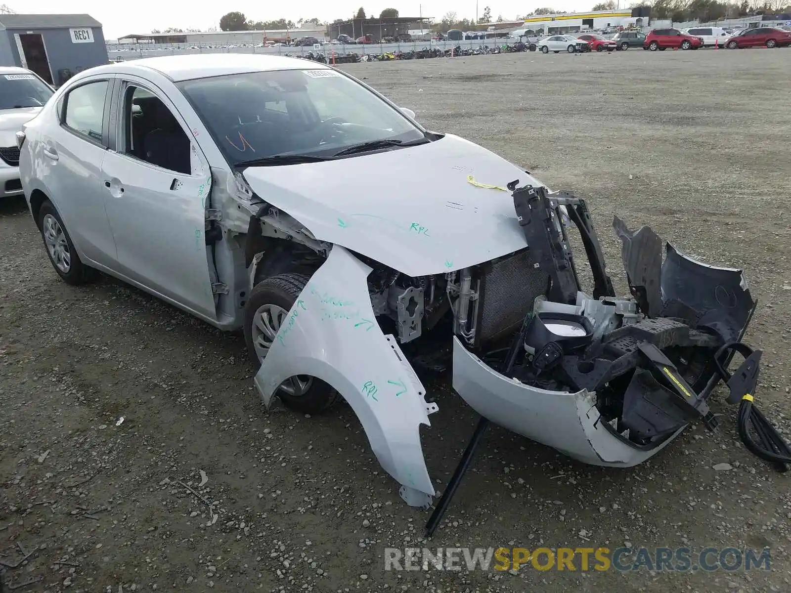 1 Photograph of a damaged car 3MYDLBYV5KY520452 TOYOTA YARIS 2019