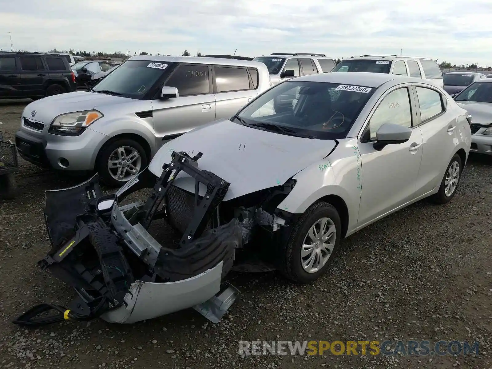 2 Photograph of a damaged car 3MYDLBYV5KY520452 TOYOTA YARIS 2019