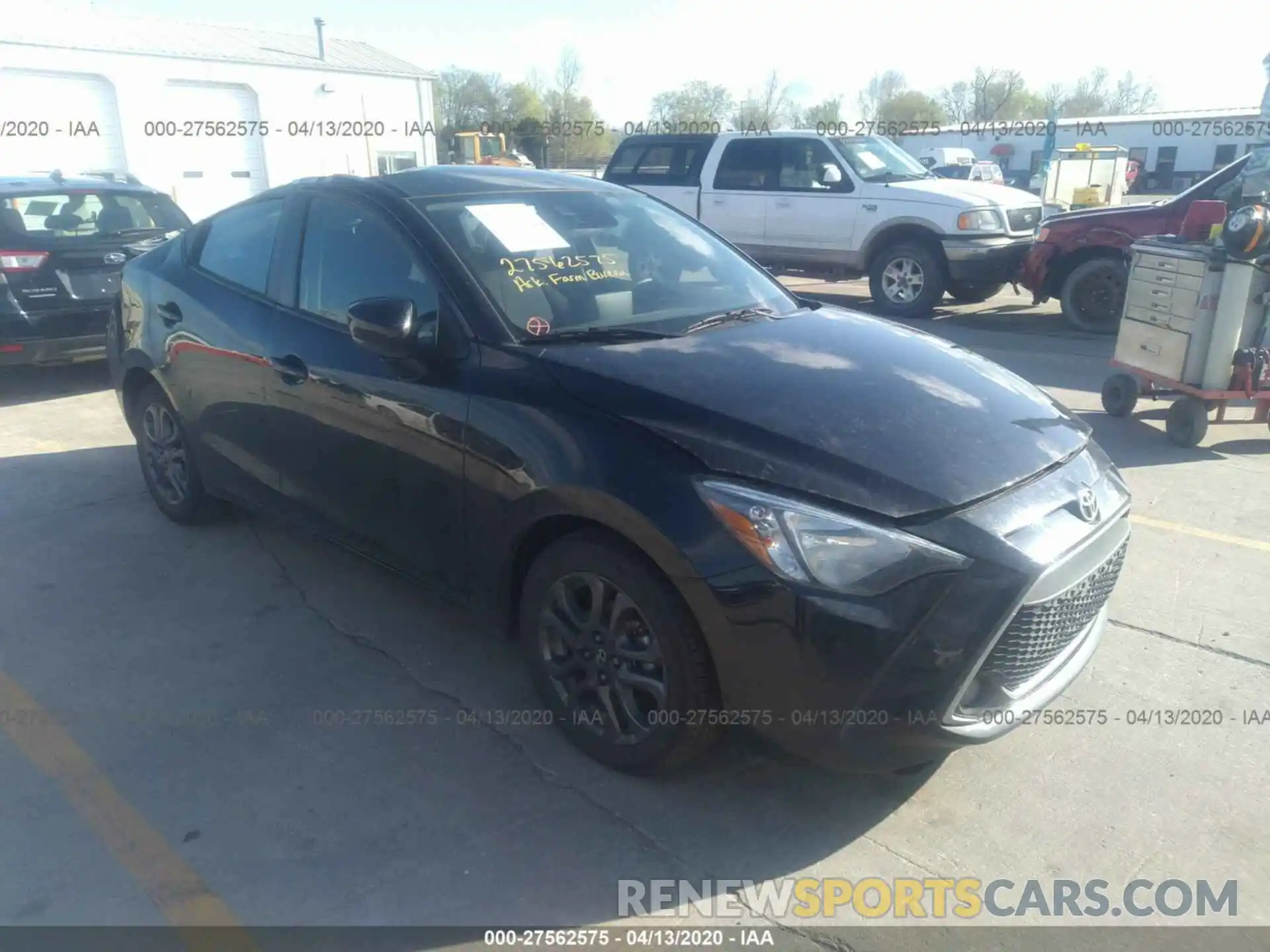 1 Photograph of a damaged car 3MYDLBYV5KY520659 TOYOTA YARIS 2019