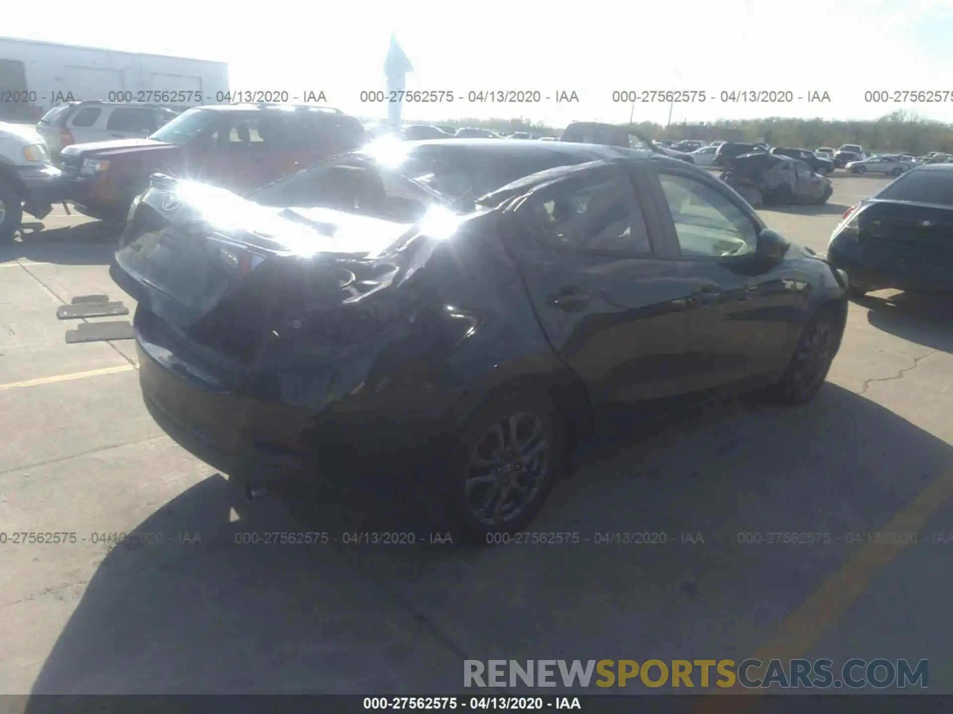 4 Photograph of a damaged car 3MYDLBYV5KY520659 TOYOTA YARIS 2019