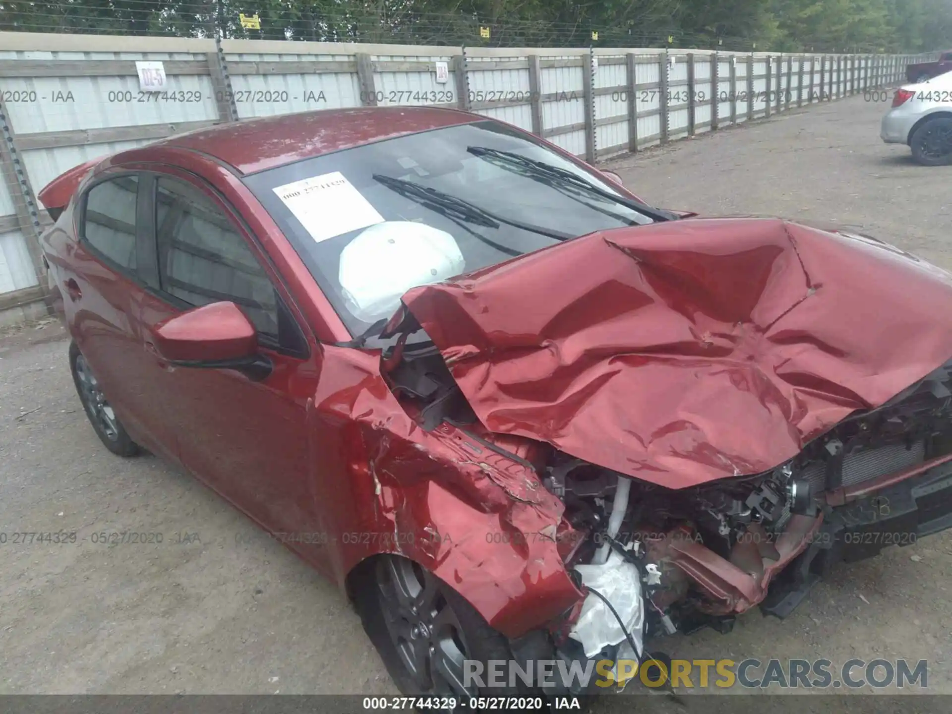 1 Photograph of a damaged car 3MYDLBYV5KY521164 TOYOTA YARIS 2019