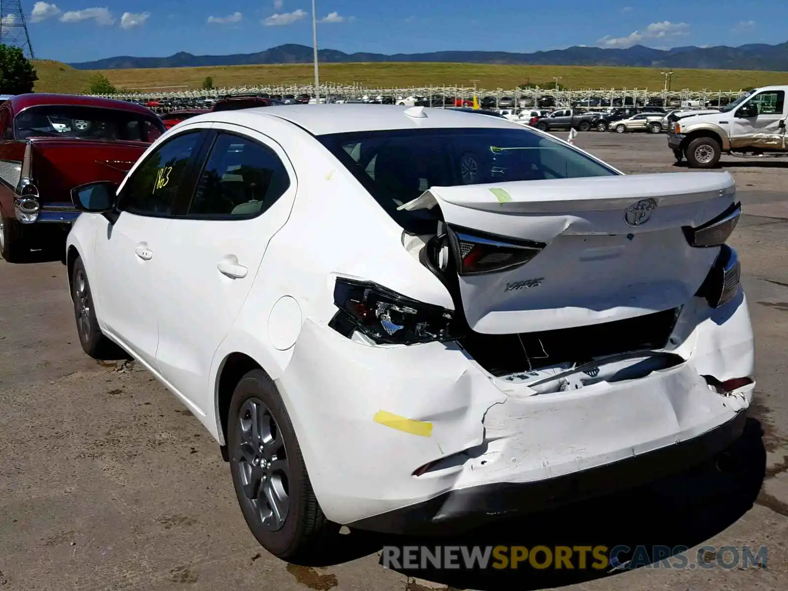 3 Photograph of a damaged car 3MYDLBYV5KY521603 TOYOTA YARIS 2019