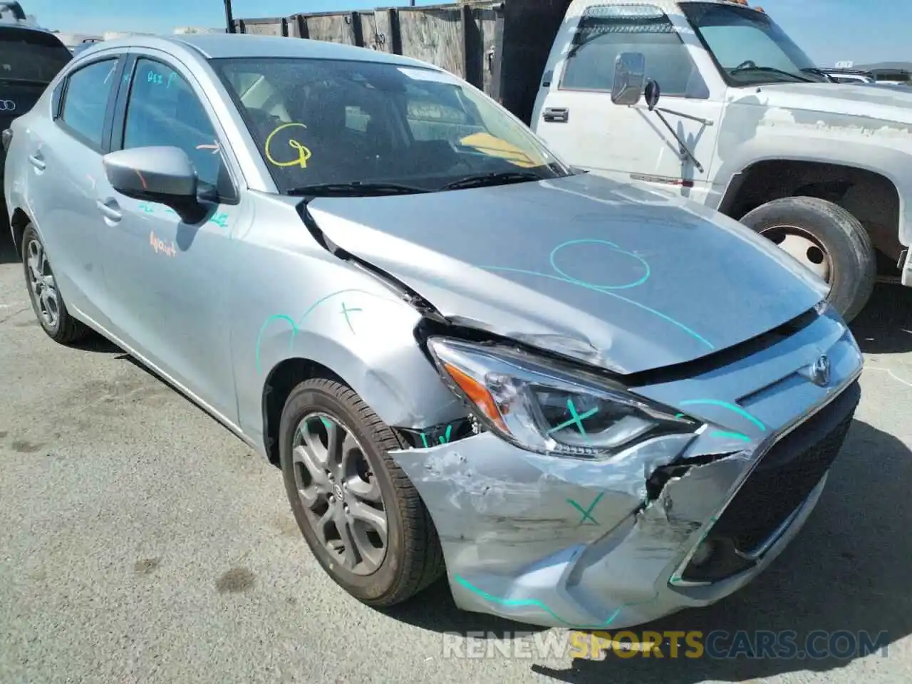 1 Photograph of a damaged car 3MYDLBYV5KY523092 TOYOTA YARIS 2019