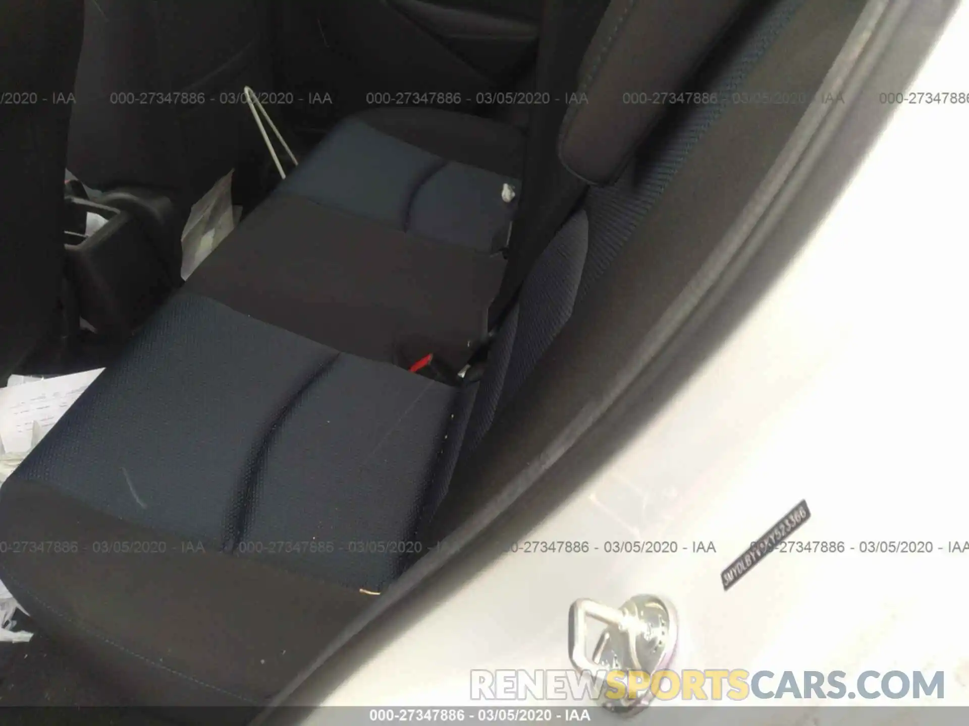 8 Photograph of a damaged car 3MYDLBYV5KY523366 TOYOTA YARIS 2019