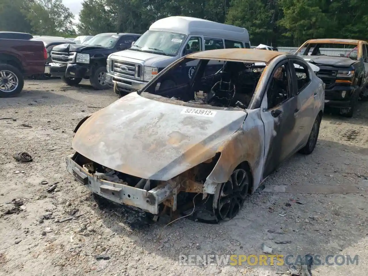 2 Photograph of a damaged car 3MYDLBYV5KY523934 TOYOTA YARIS 2019