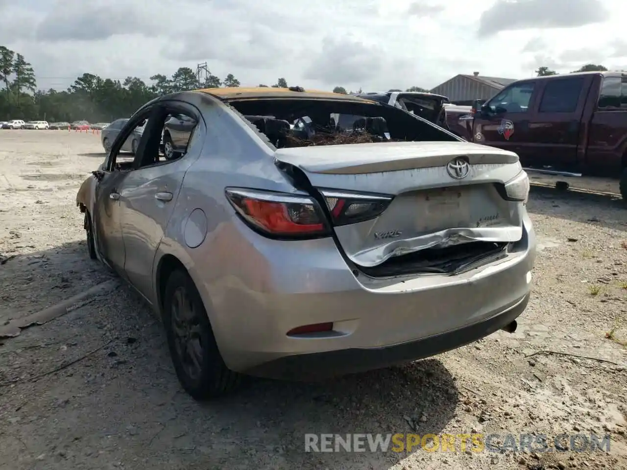 3 Photograph of a damaged car 3MYDLBYV5KY523934 TOYOTA YARIS 2019